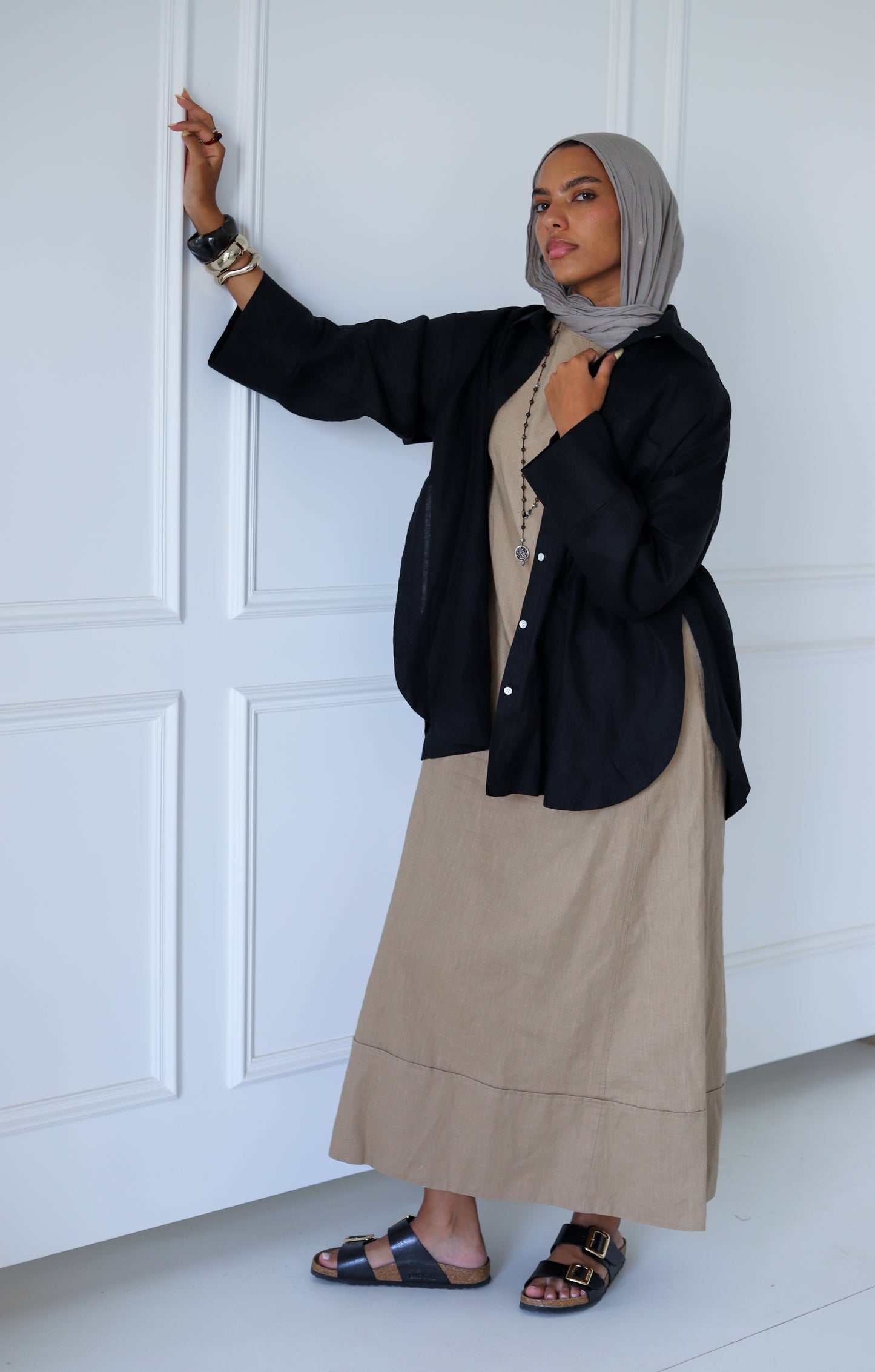 Big Slits Linen Shirt — Black