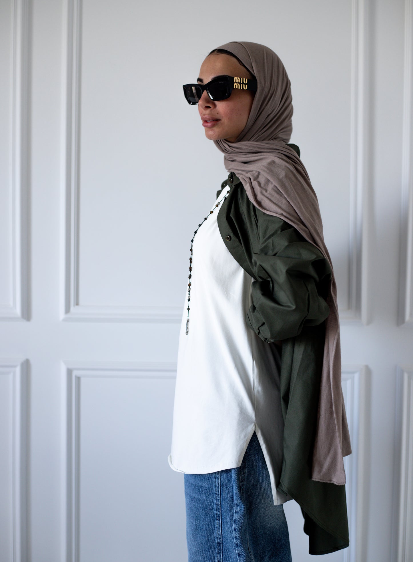 Basic Sleeveless Top - Offwhite