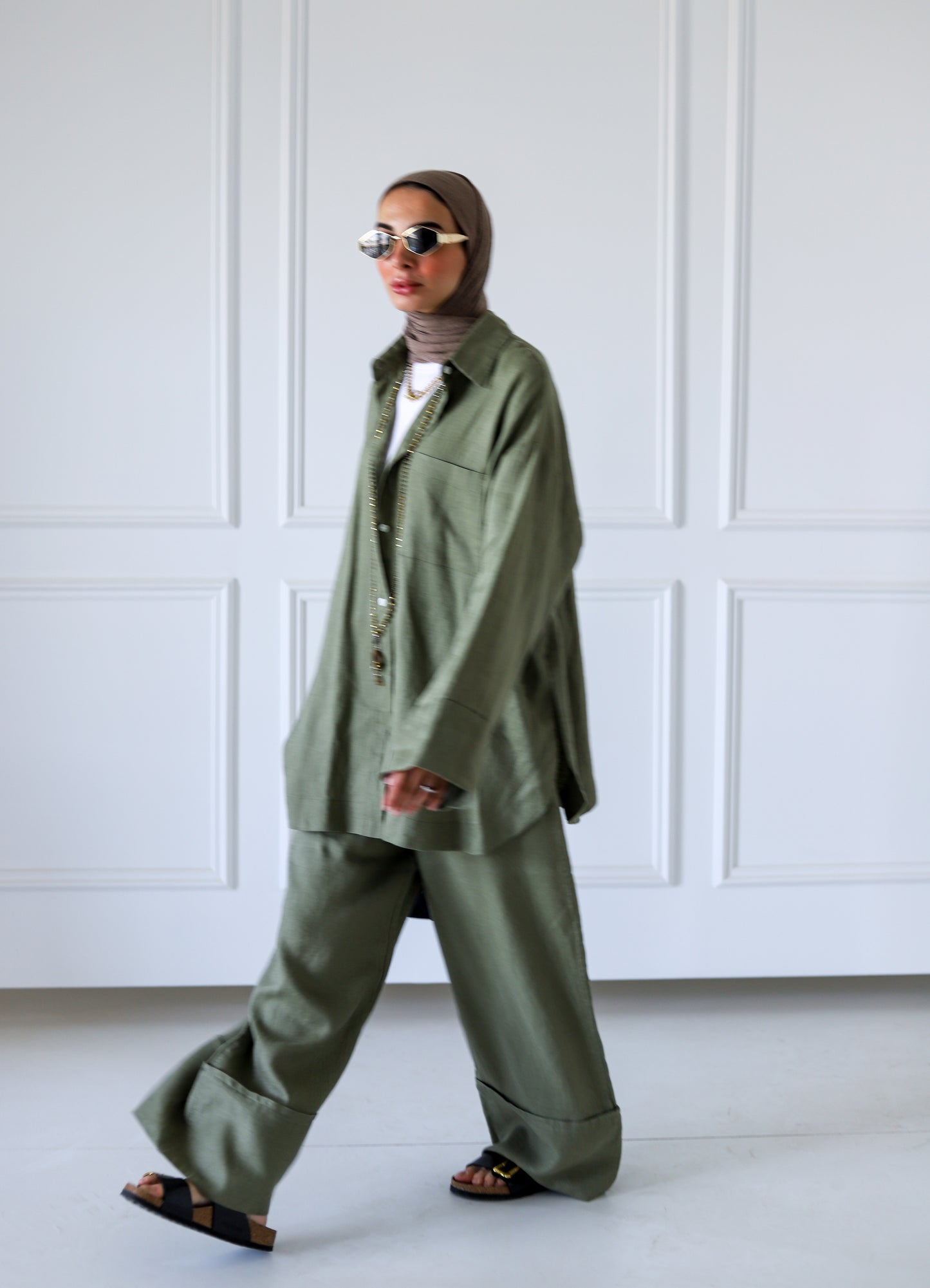 Big Slits Linen Shirt — Olive