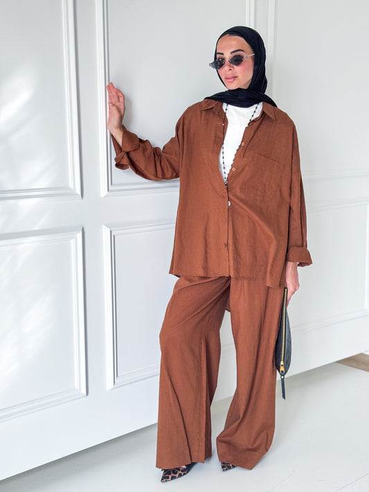 Effortless Linen Pants — Brown