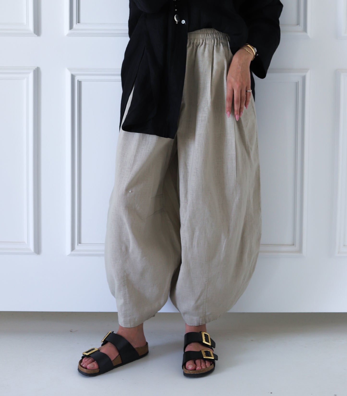 Balloon Linen Pants — Light Beige