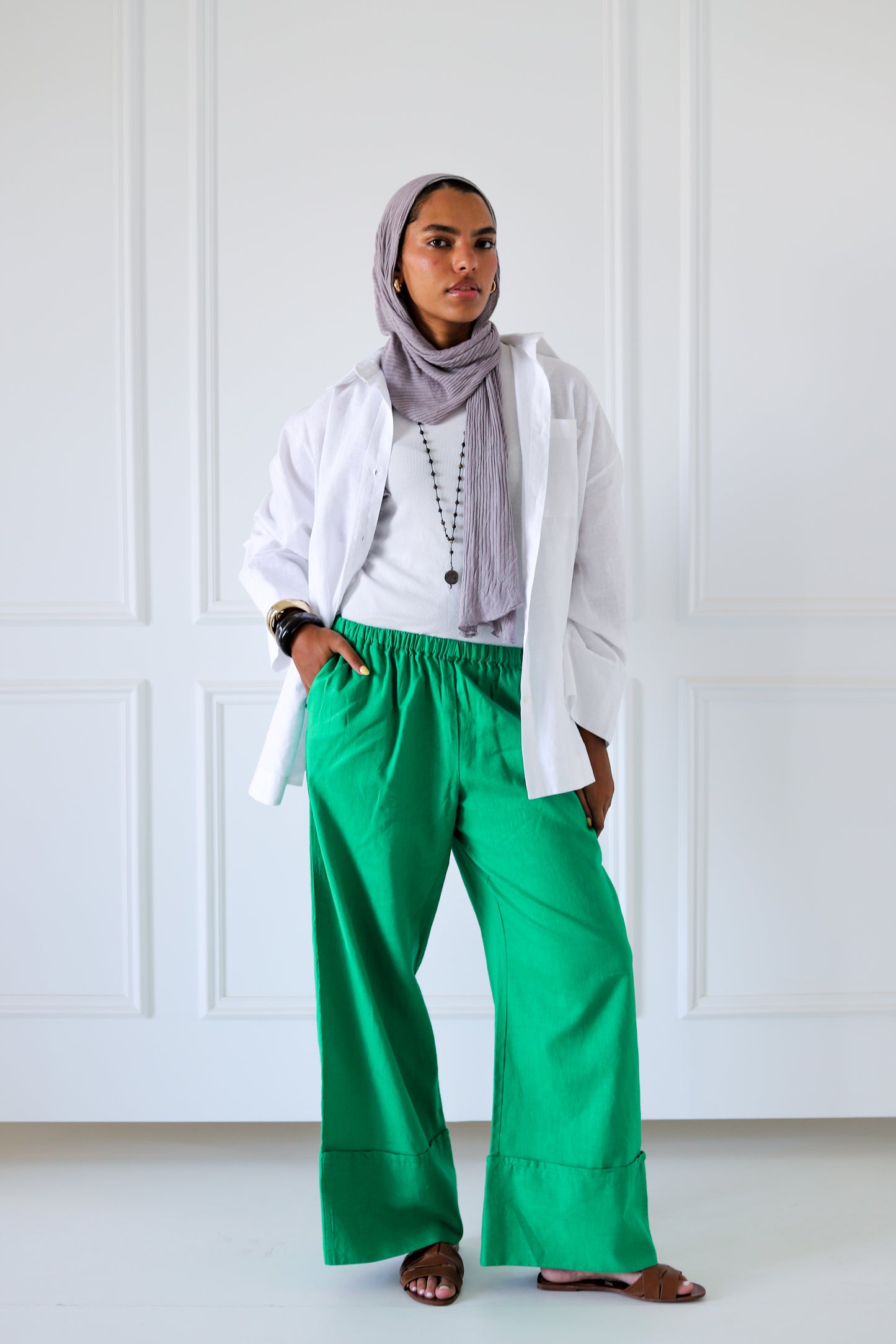 Folded 100% Linen Trousers — Green