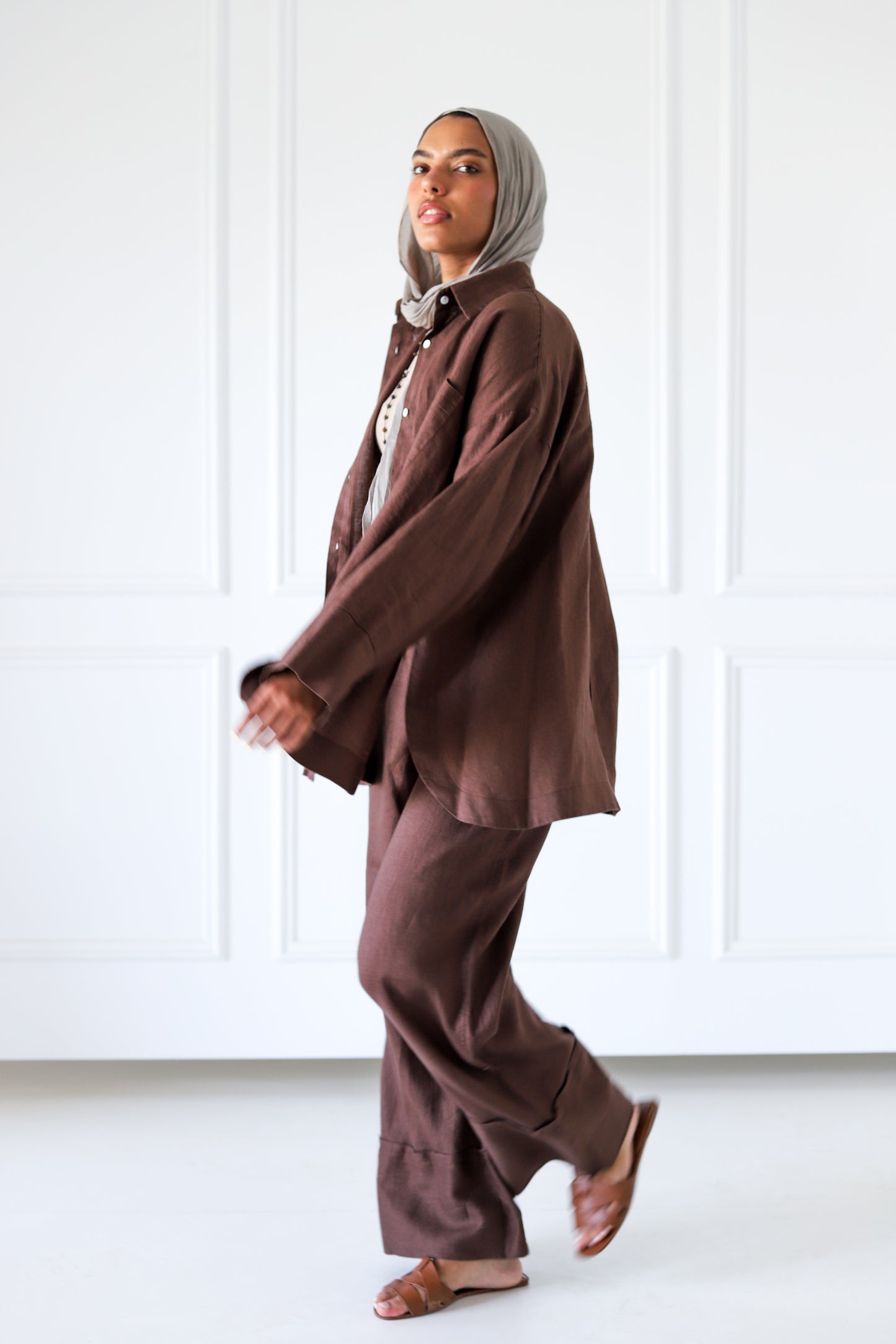 Folded 100% Linen Trousers - Brown