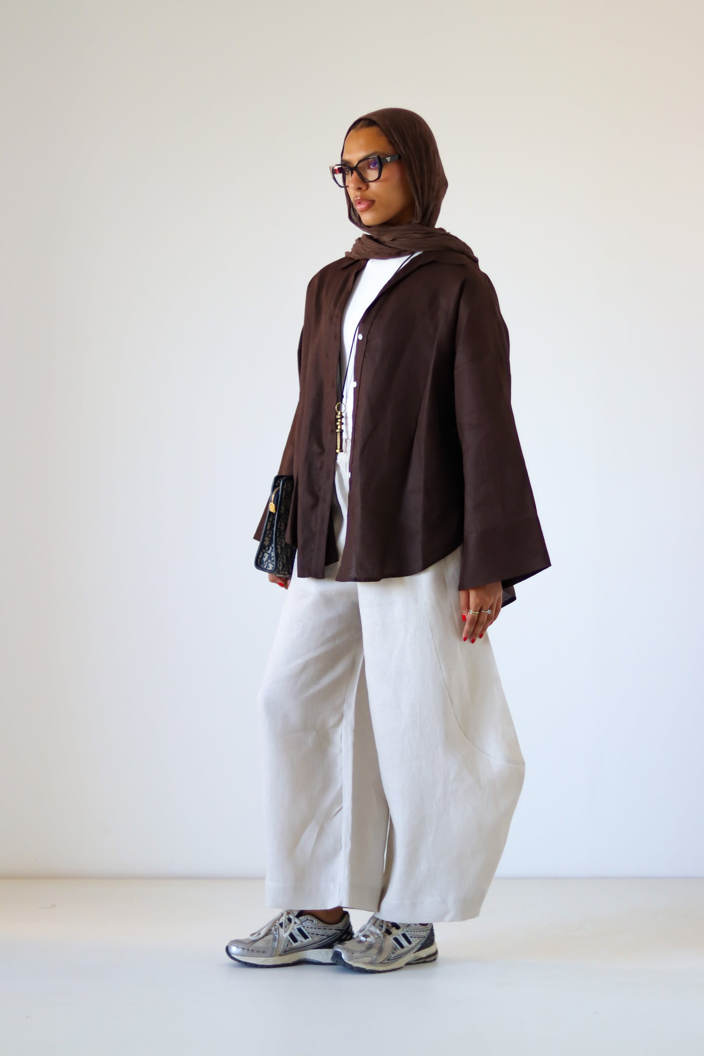 Rounded Linen Shirt — Brown