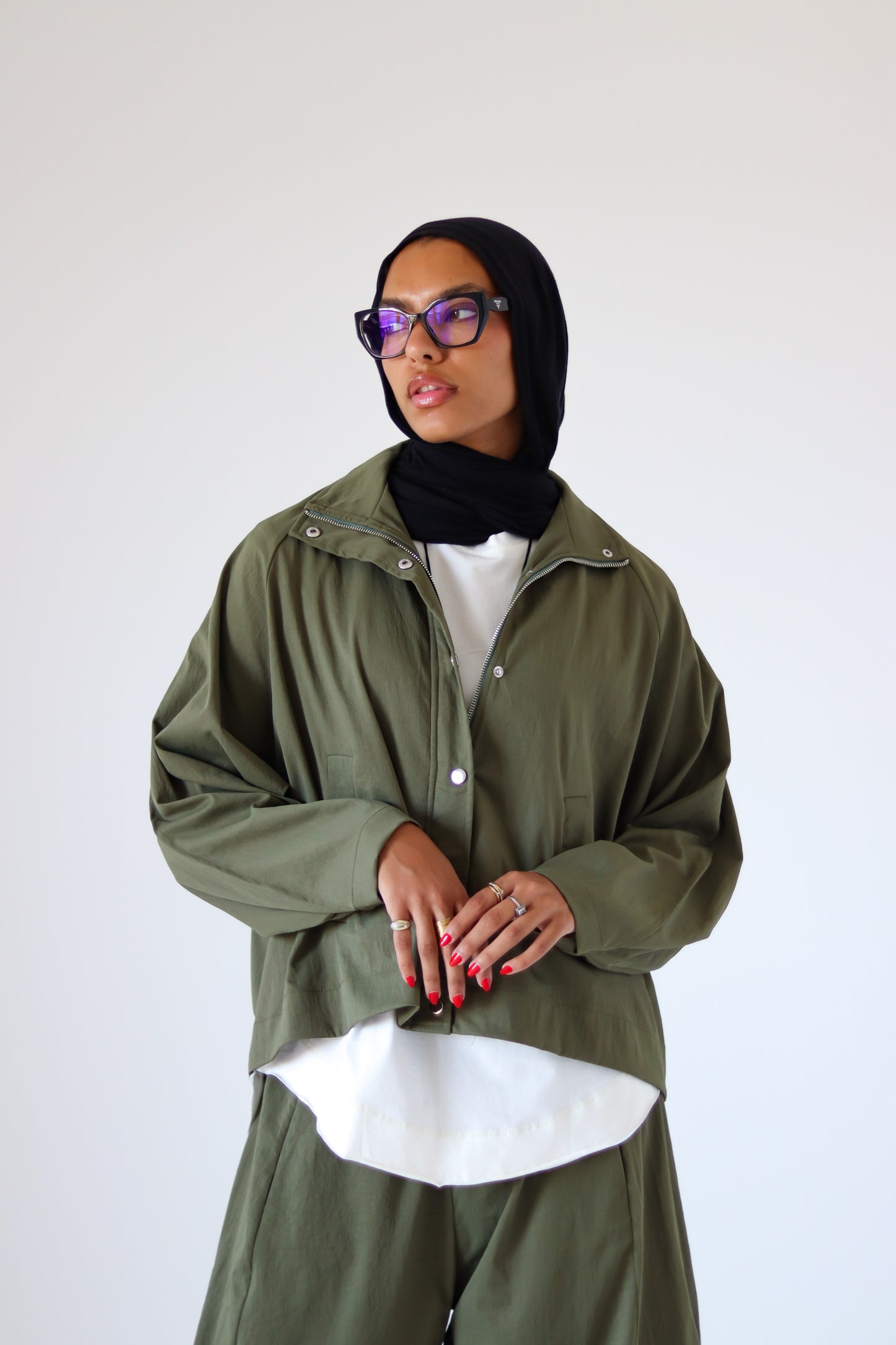 Chill Mode Balloon Set — Olive
