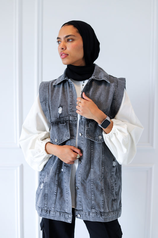 Huggie Denim Vest — Grey