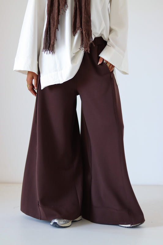 Xtra Wide Ribbed Pants — Brown