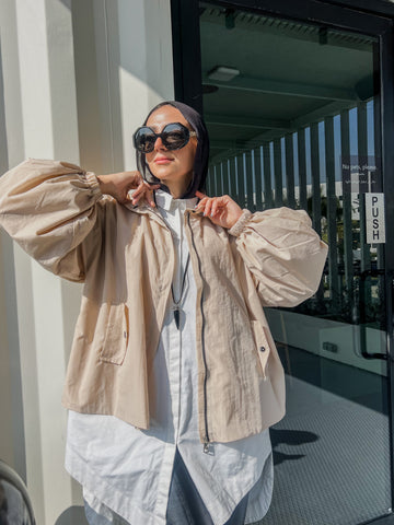 Puffy Everyday Jacket in Light Beige