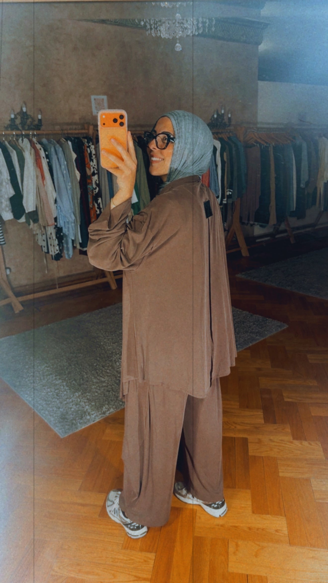 Open Front Balloon Set — Brown