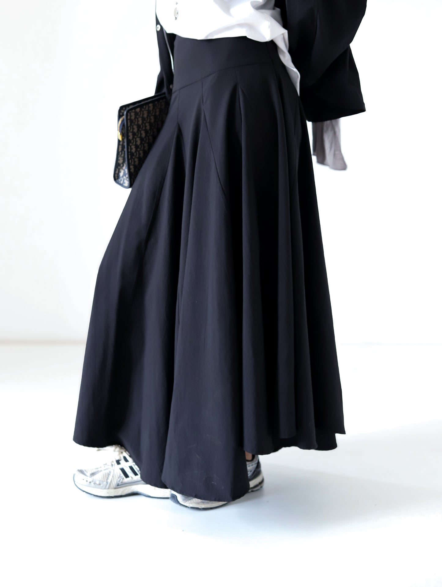 Cloudline Skirt — Black