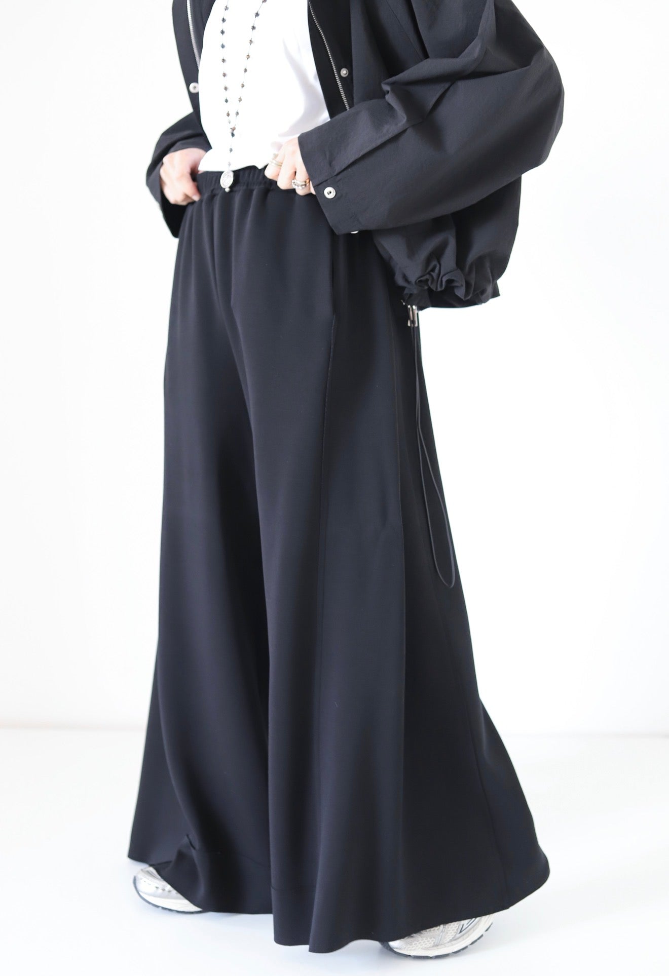 Xtra Wide Pants — Black