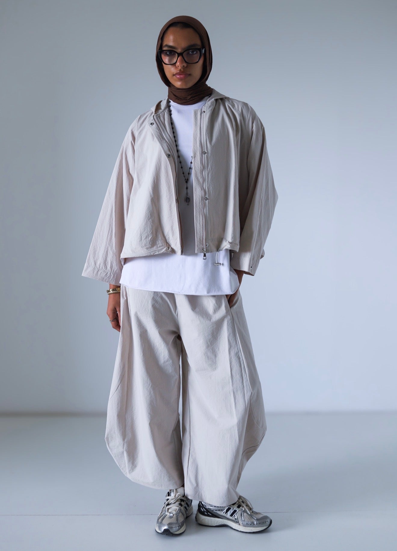 Chill Mode Balloon Set — Beige