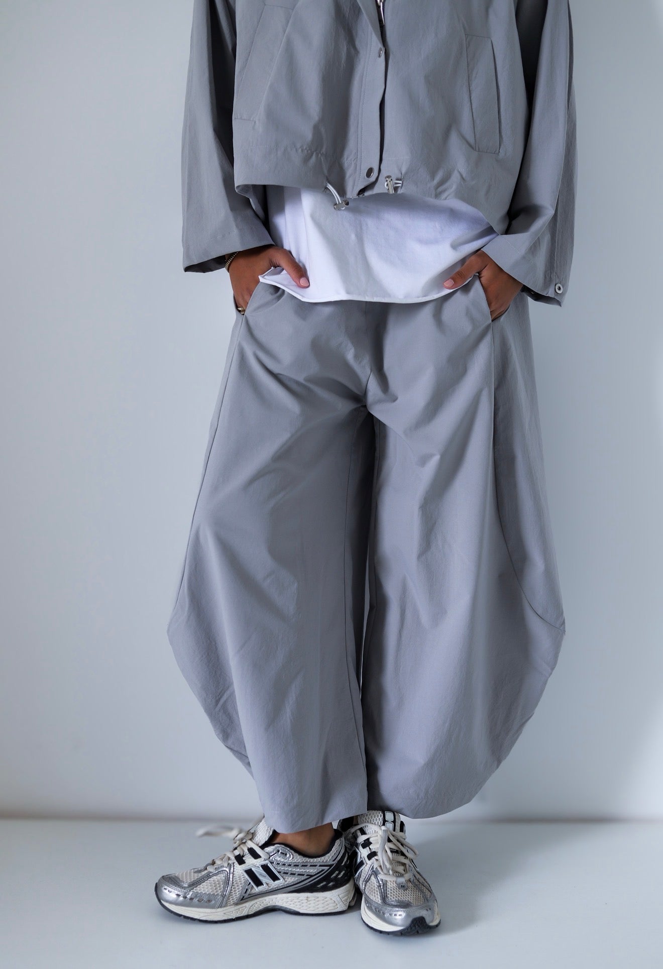 Chill Mode Balloon Set — Gray