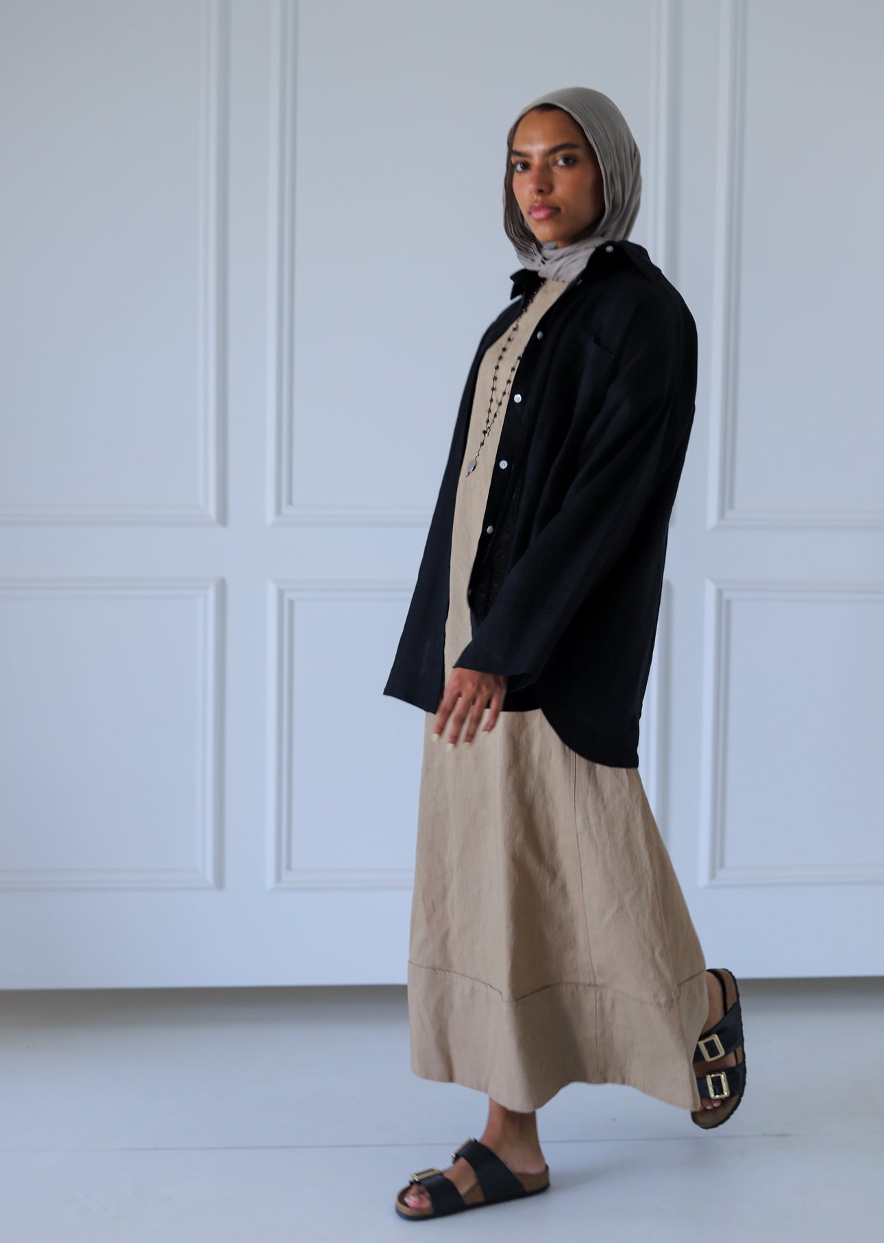 Folded Sleeveless 100% Linen Dress — Beige