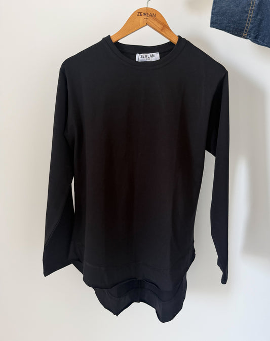 Long Sleeves Rounded Top — Black