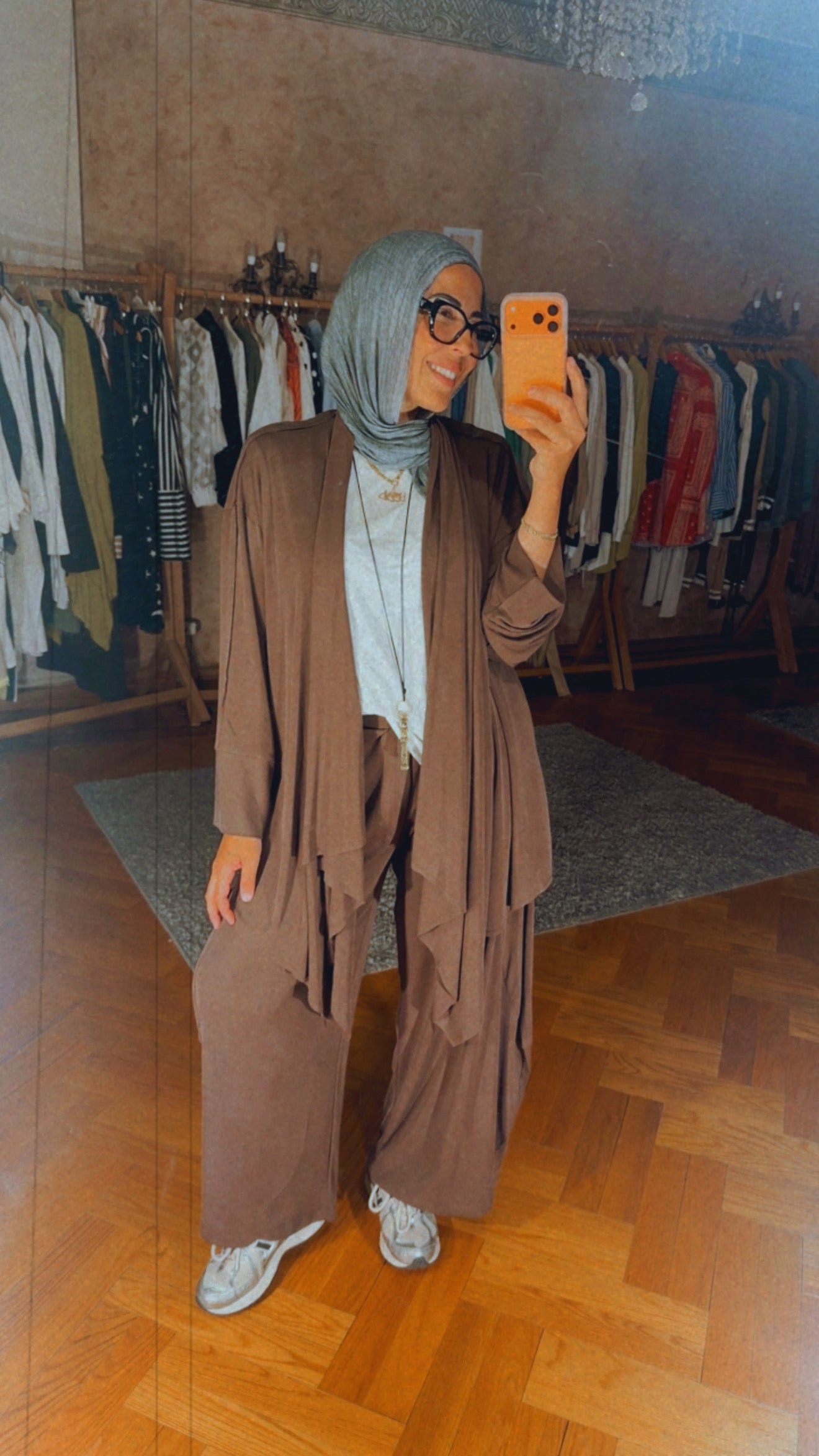 Open Front Balloon Set — Brown