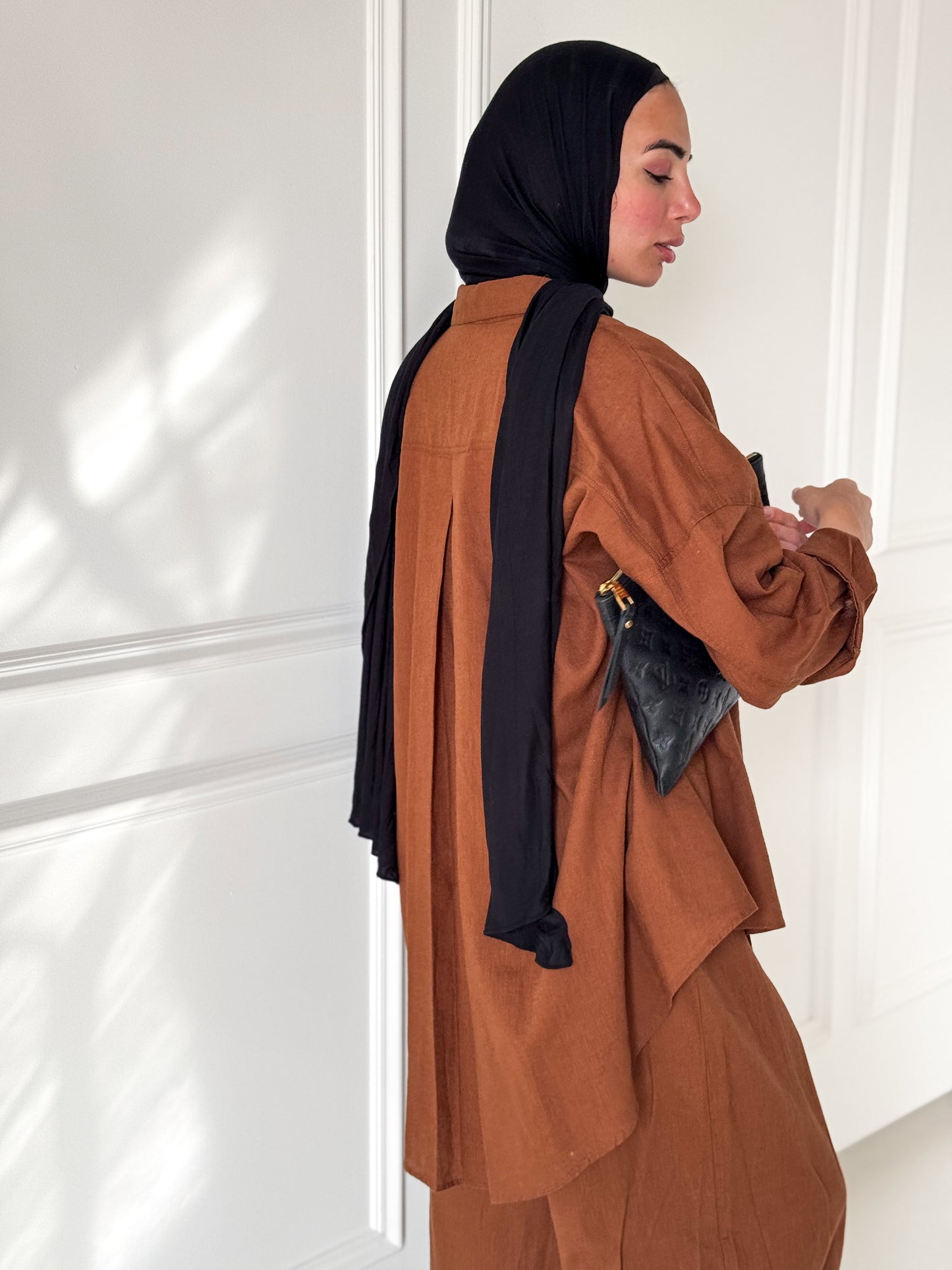 Effortless Linen Pants — Brown