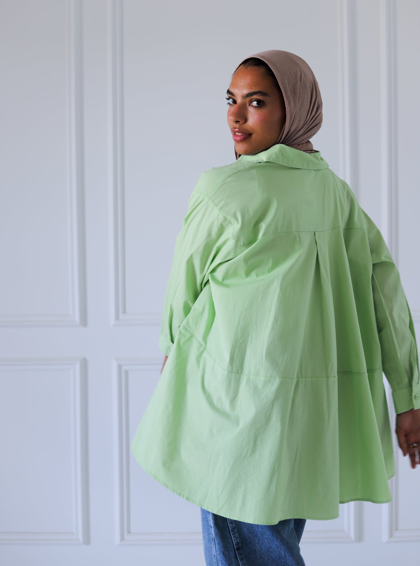 Unicorn Shirt –– Apple Green