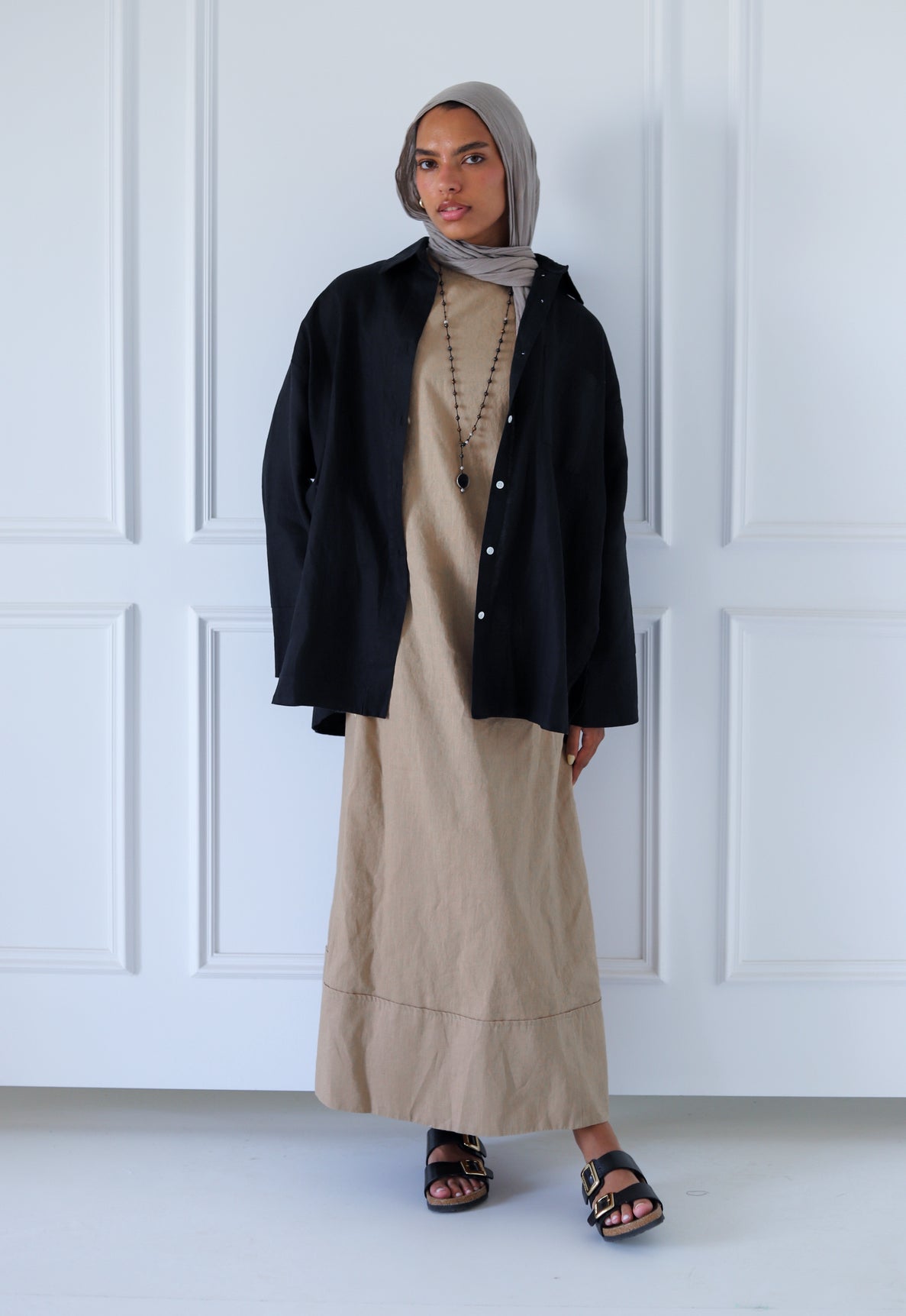 Folded Sleeveless 100% Linen Dress — Beige