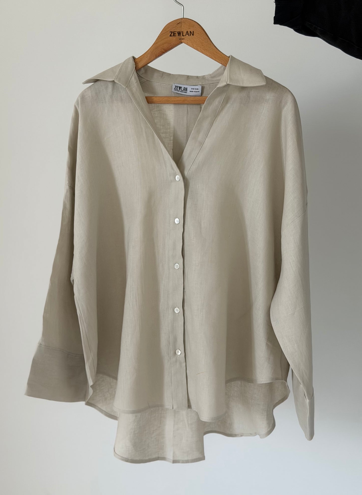 Rounded Linen Shirt — Beige