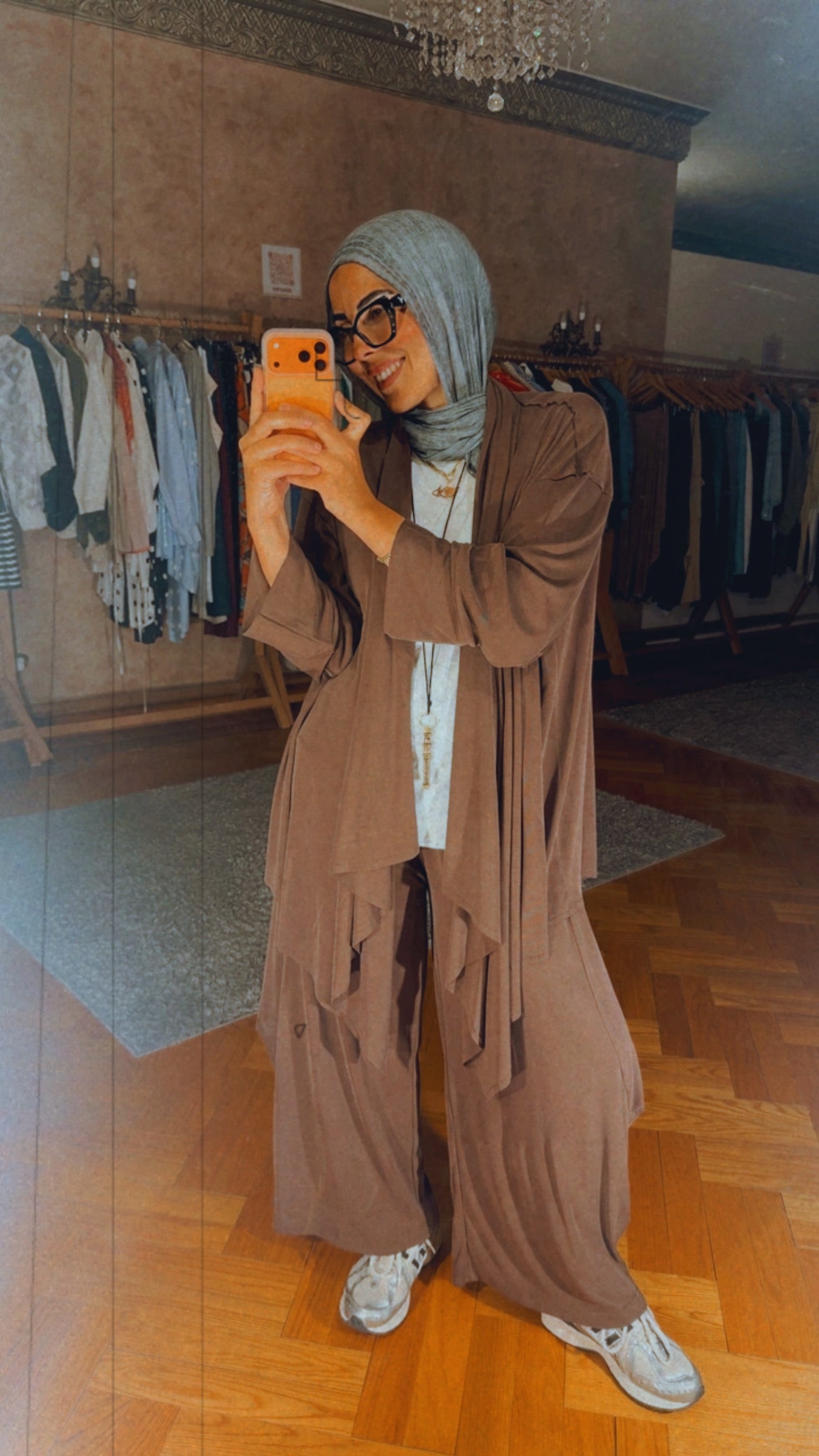 Open Front Balloon Set — Brown