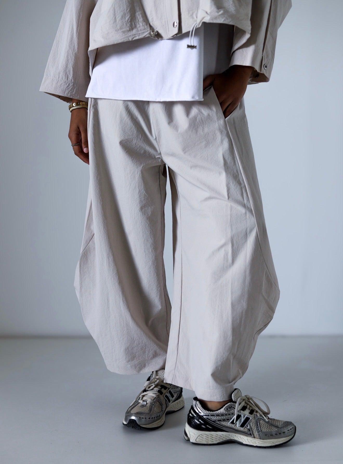 Chill Mode Balloon Set — Beige