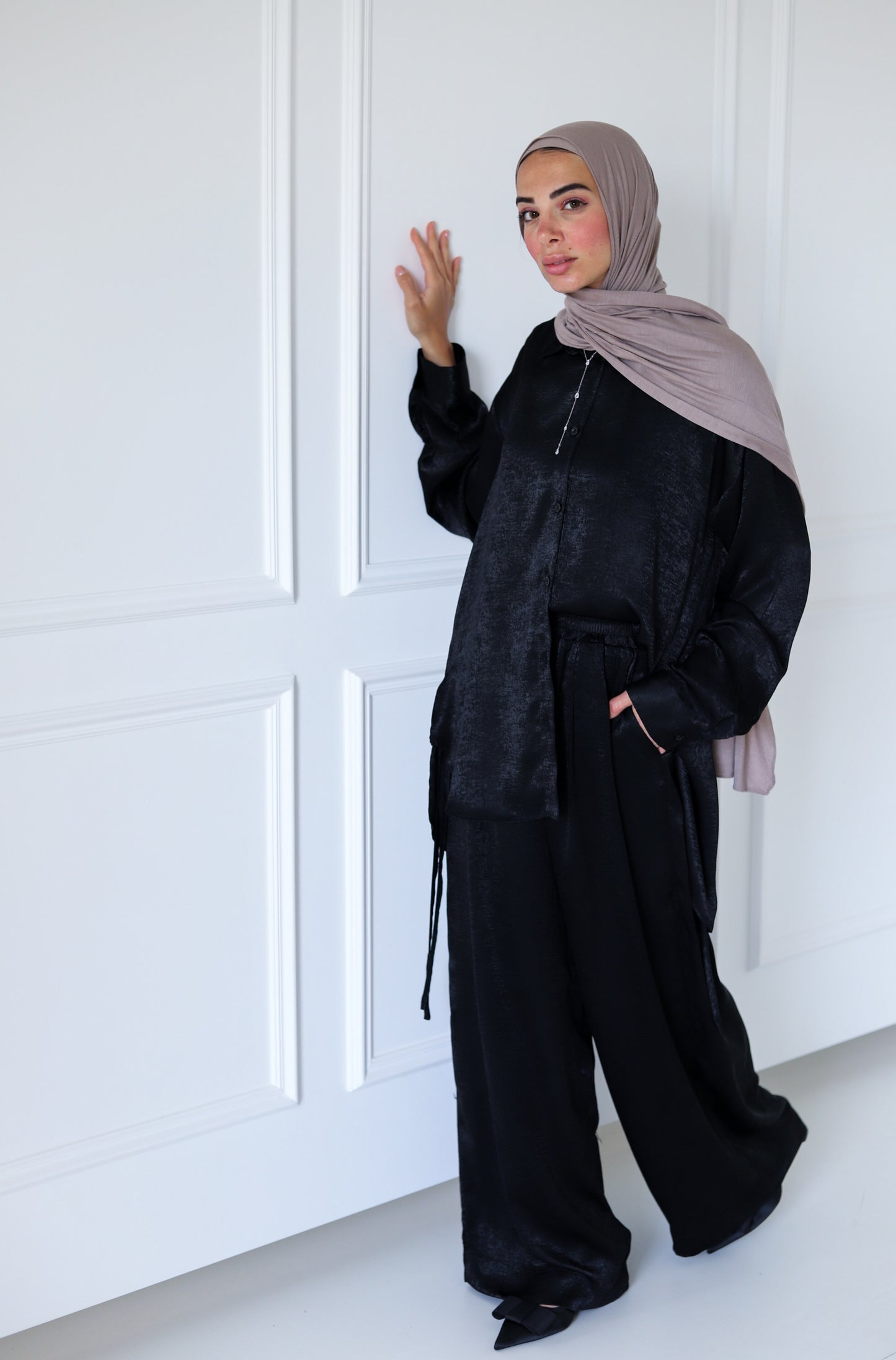 Tassel Satin Set — Black