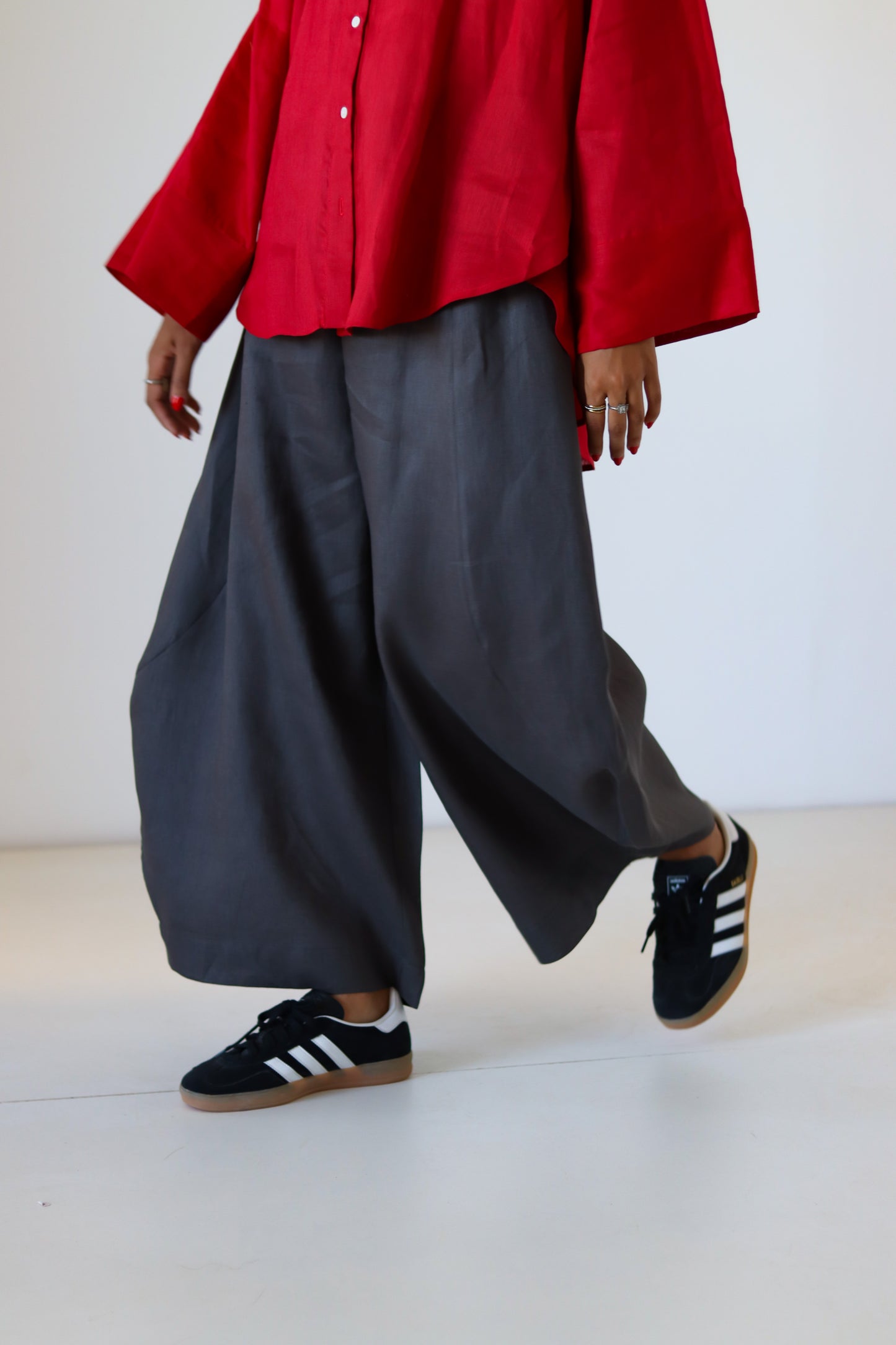 Xtra Balloon Linen Pants — Gray