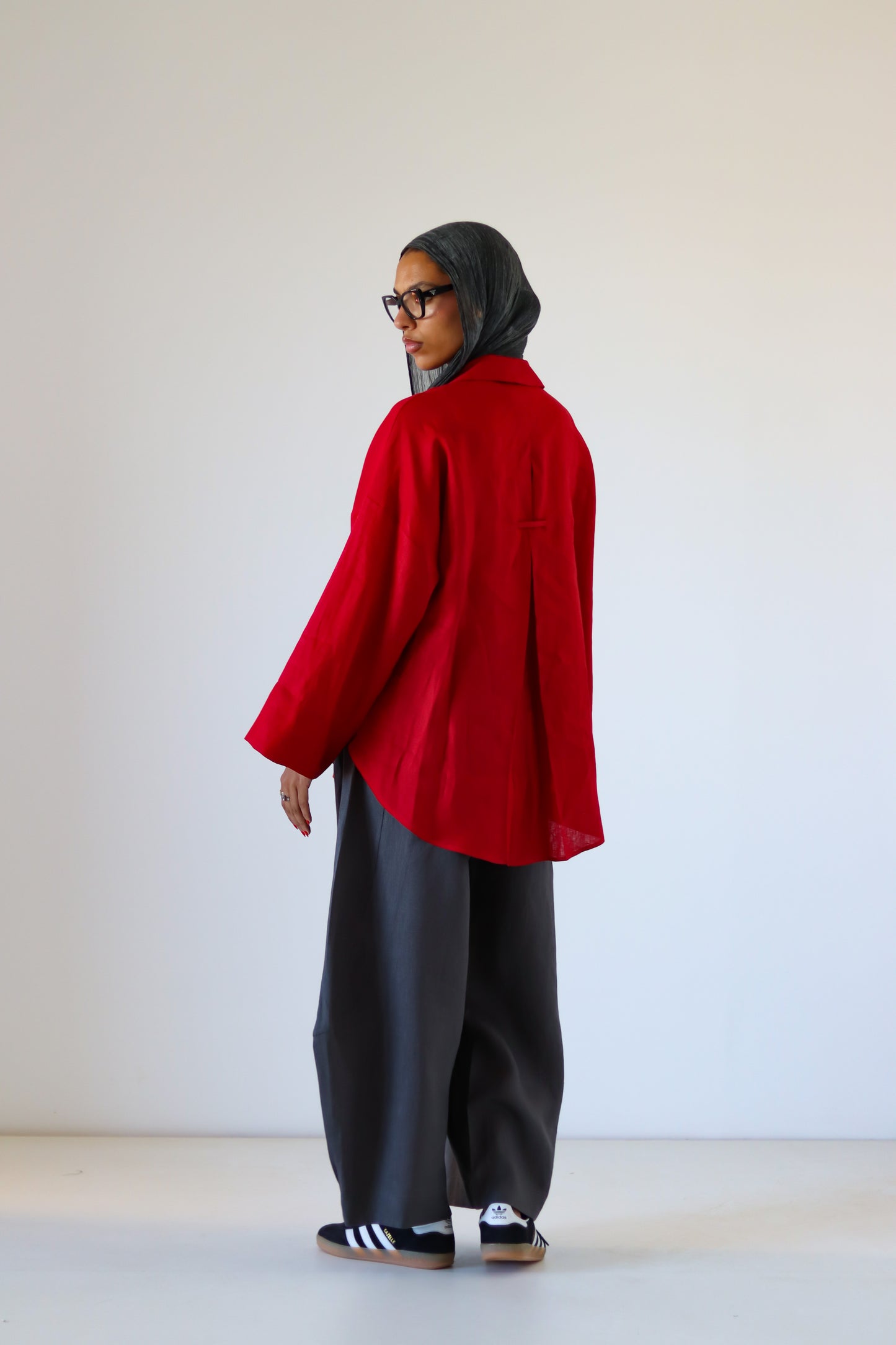 Rounded Linen Shirt — Red