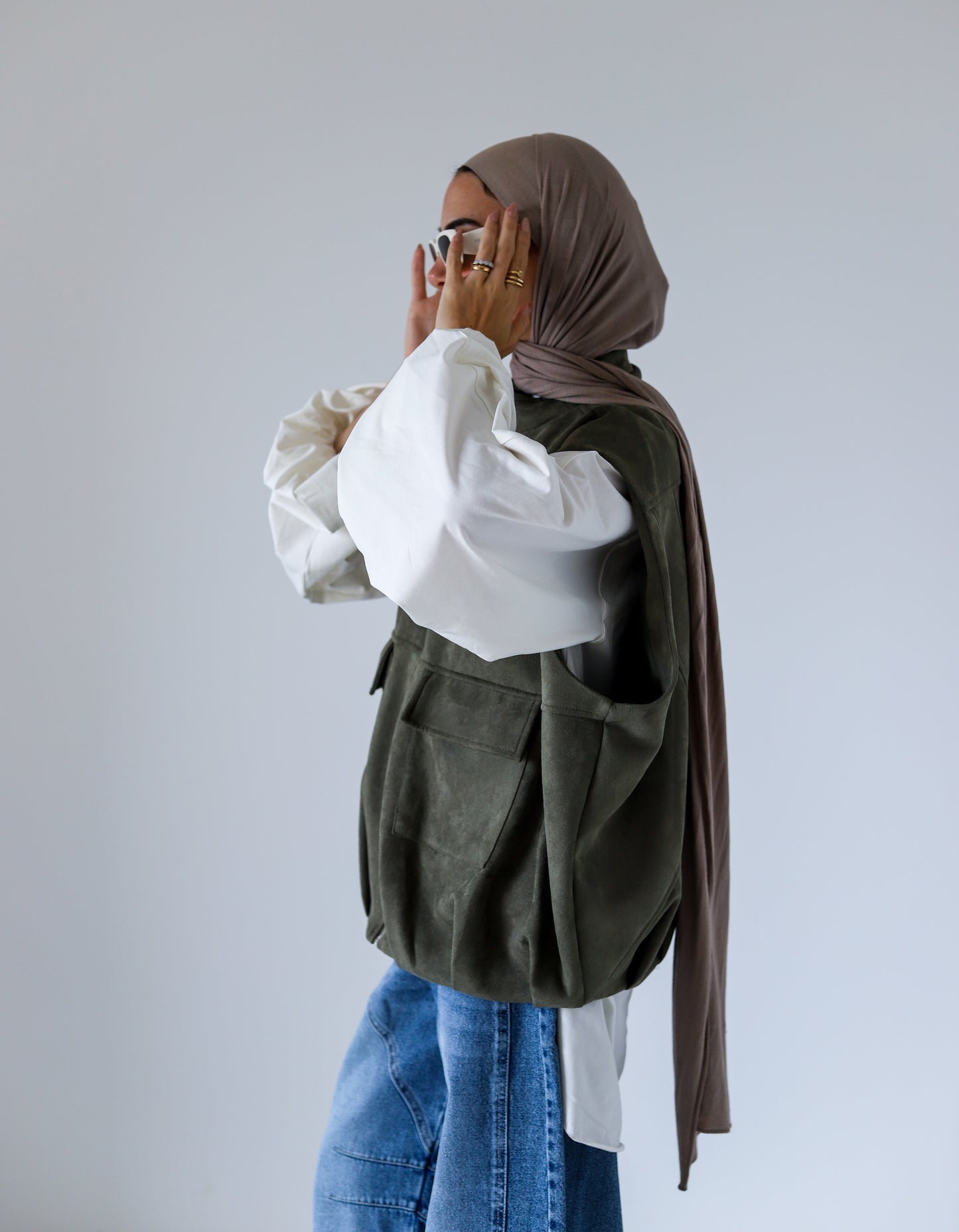 Bomber Pockets Suede Vest — Olive