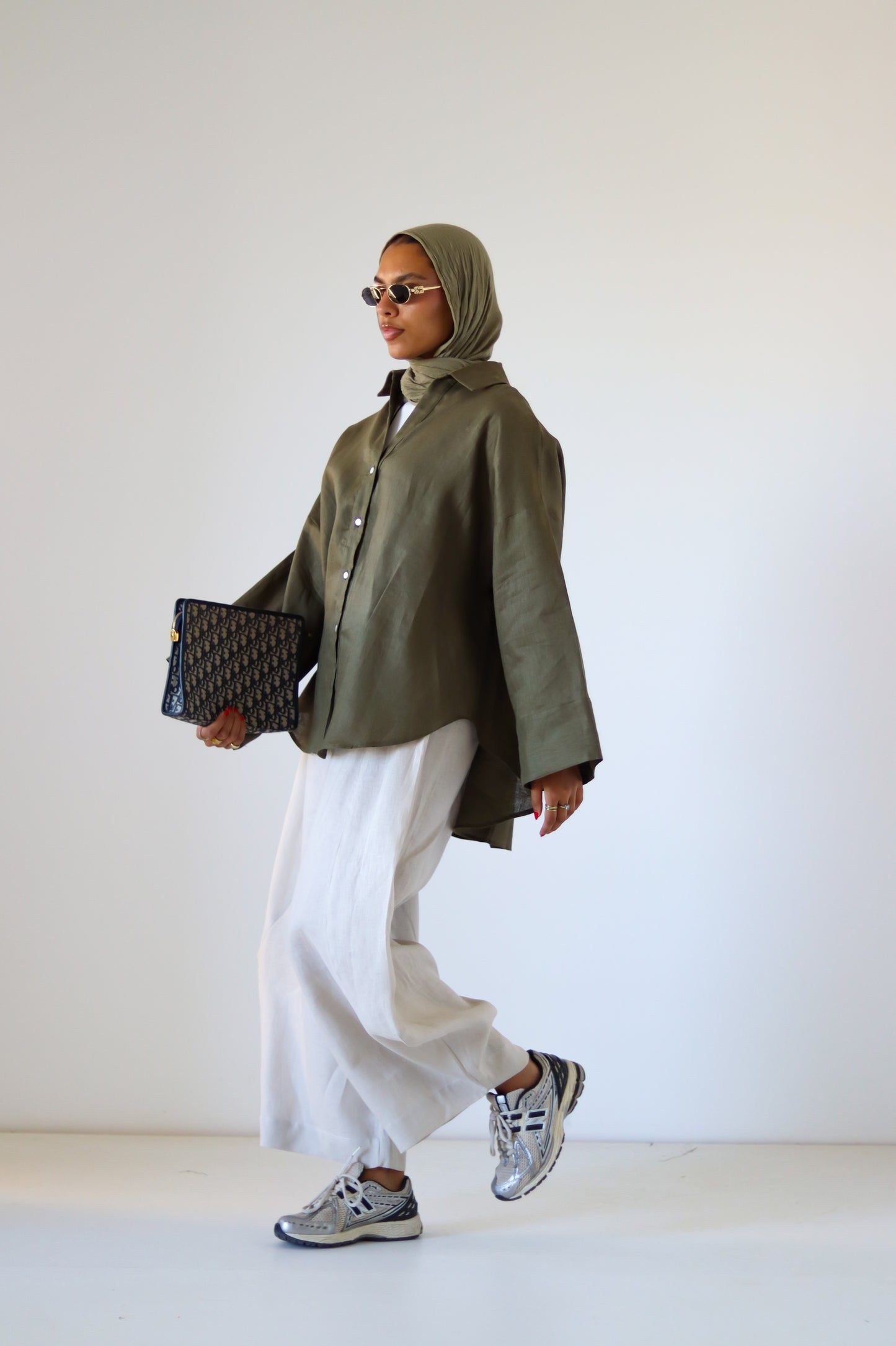 Rounded Linen Shirt — Olive