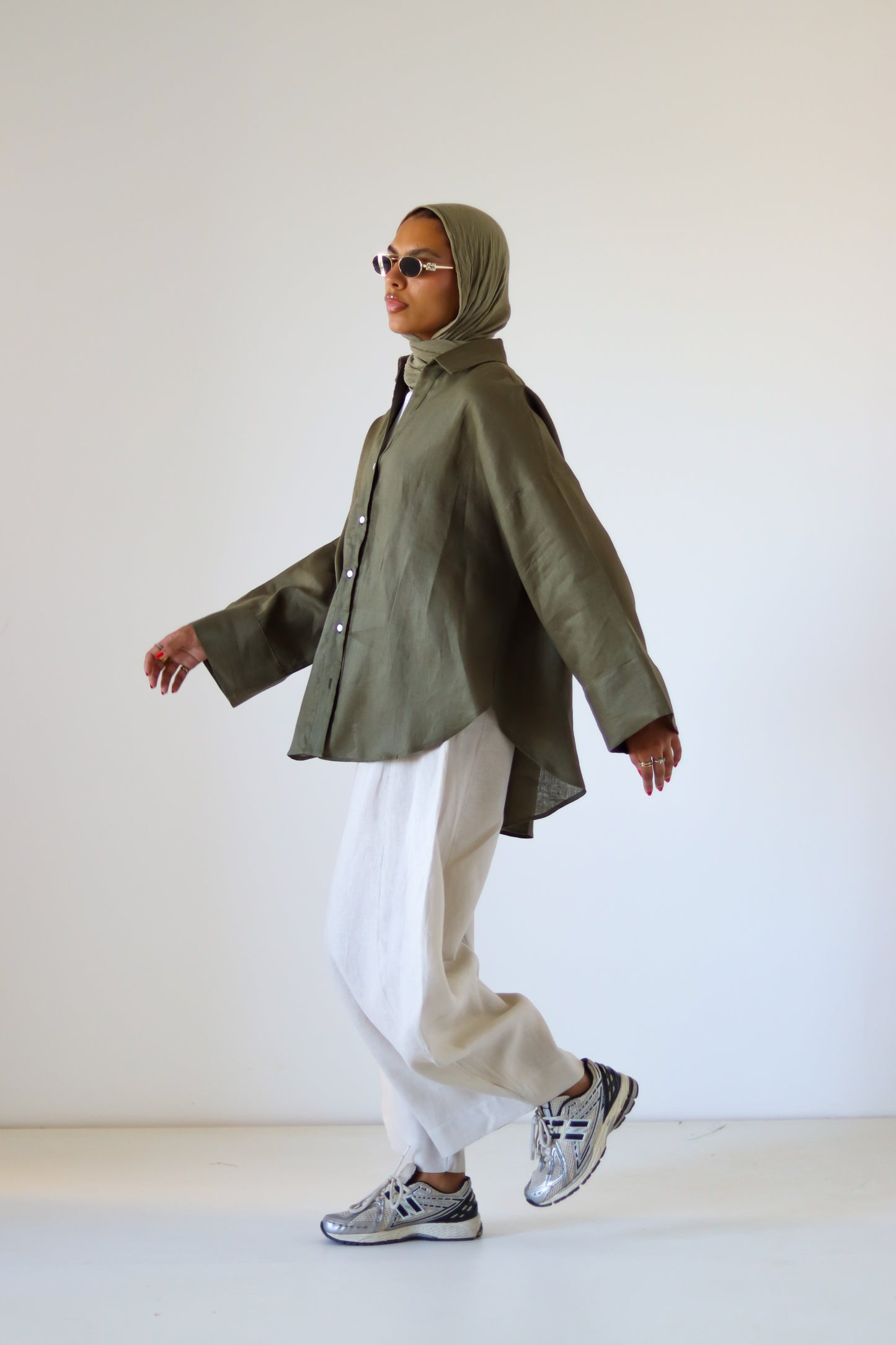 Rounded Linen Shirt — Olive