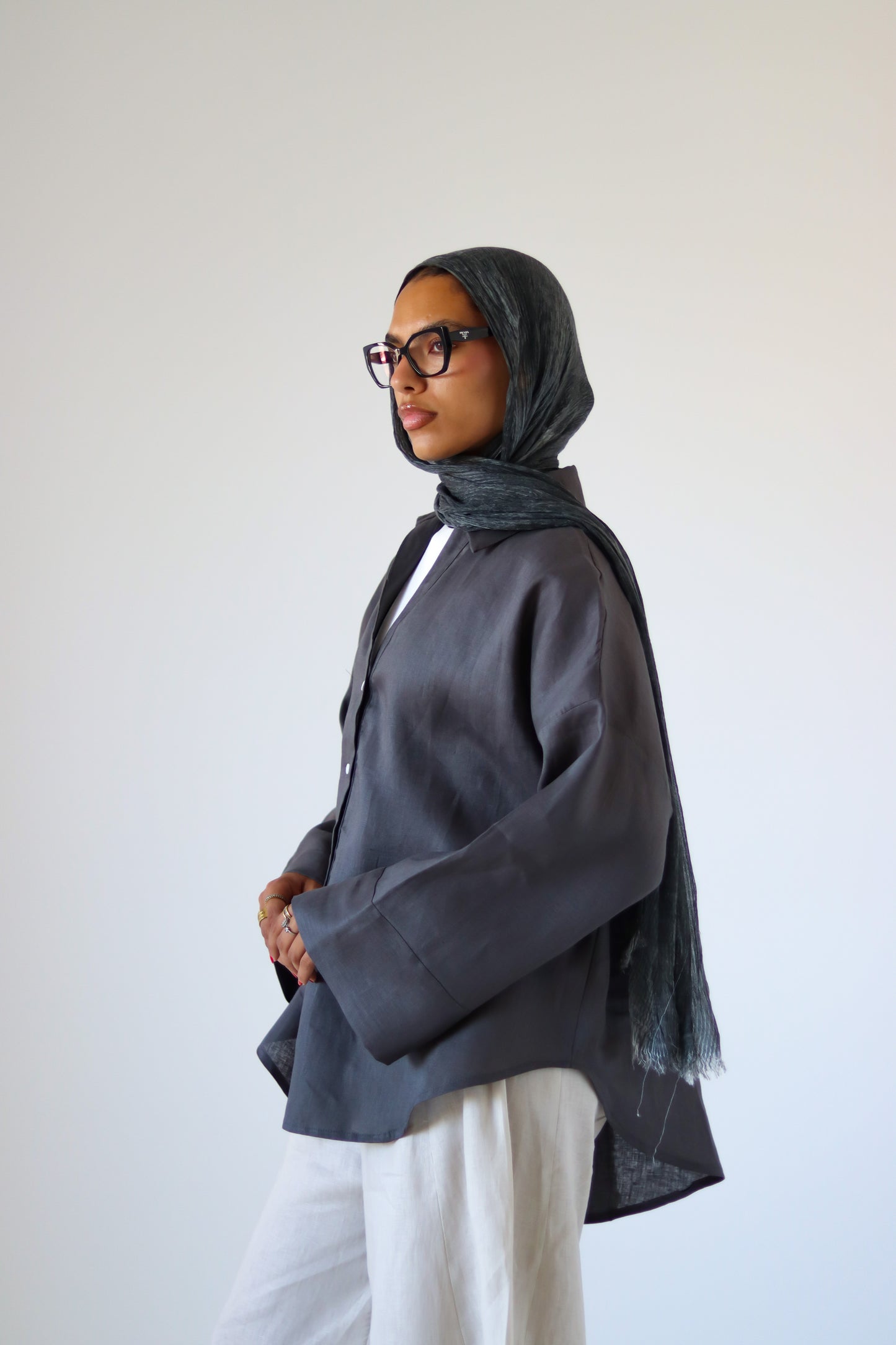 Rounded Linen Shirt — Gray