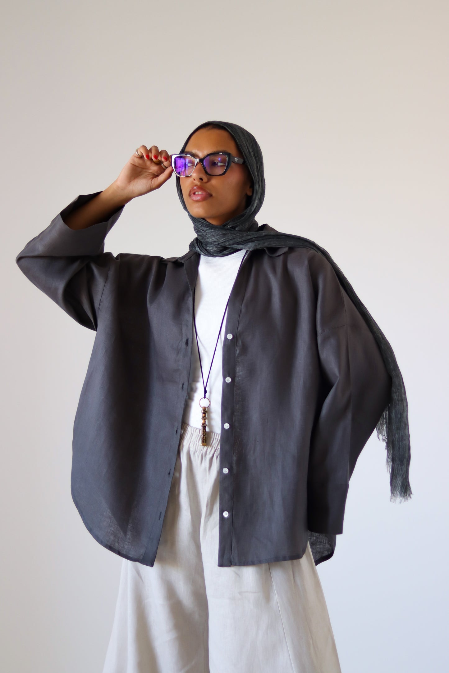 Rounded Linen Shirt — Gray