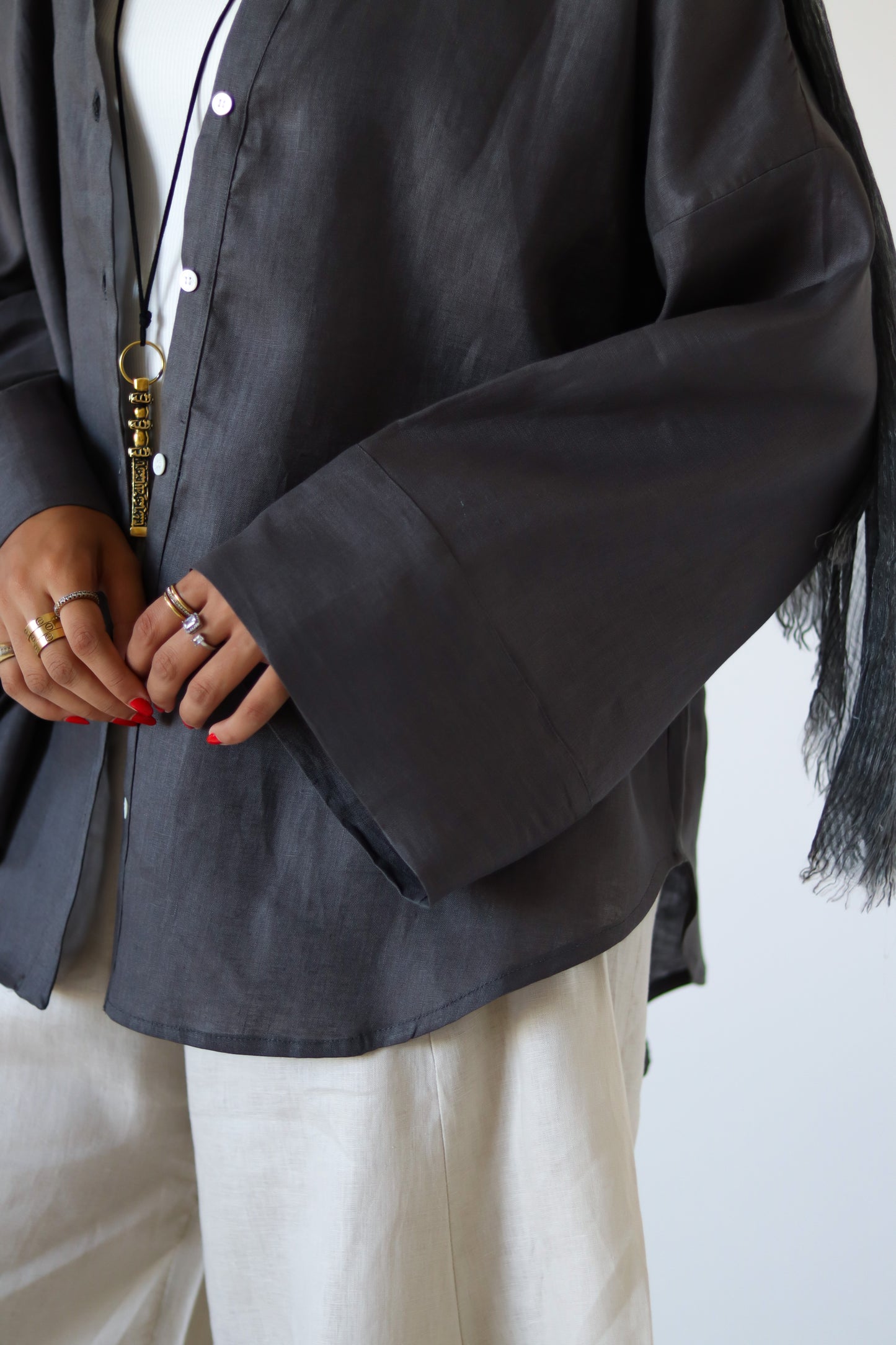 Rounded Linen Shirt — Gray