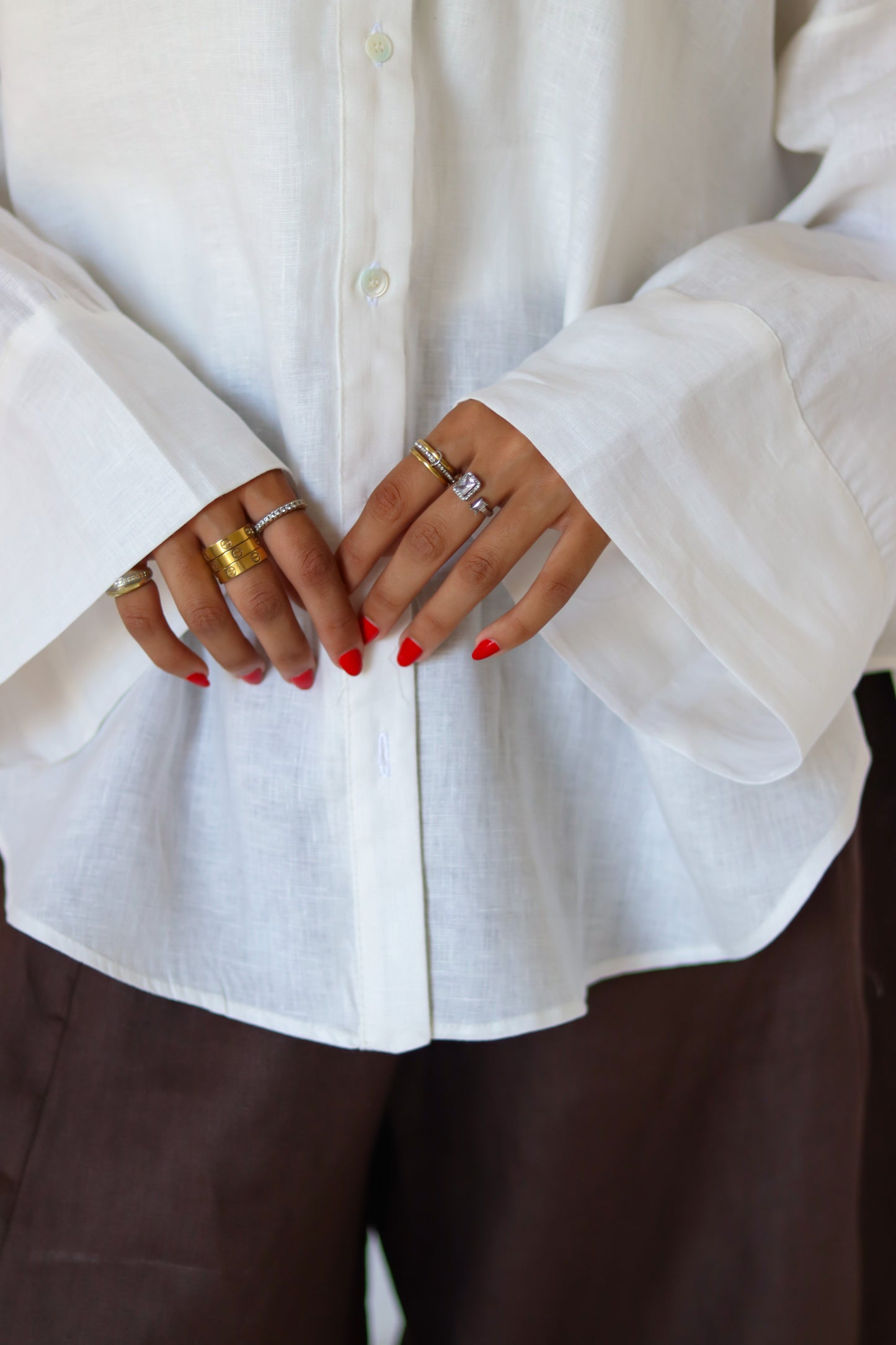 Rounded Linen Shirt — Offwhite