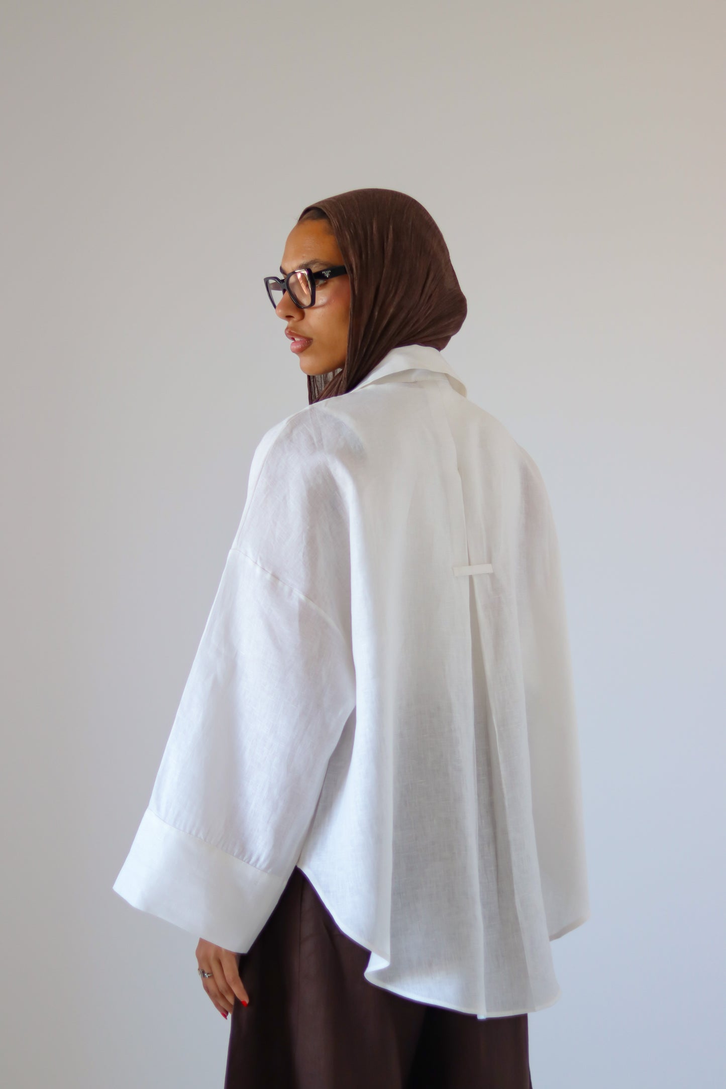 Rounded Linen Shirt — Offwhite