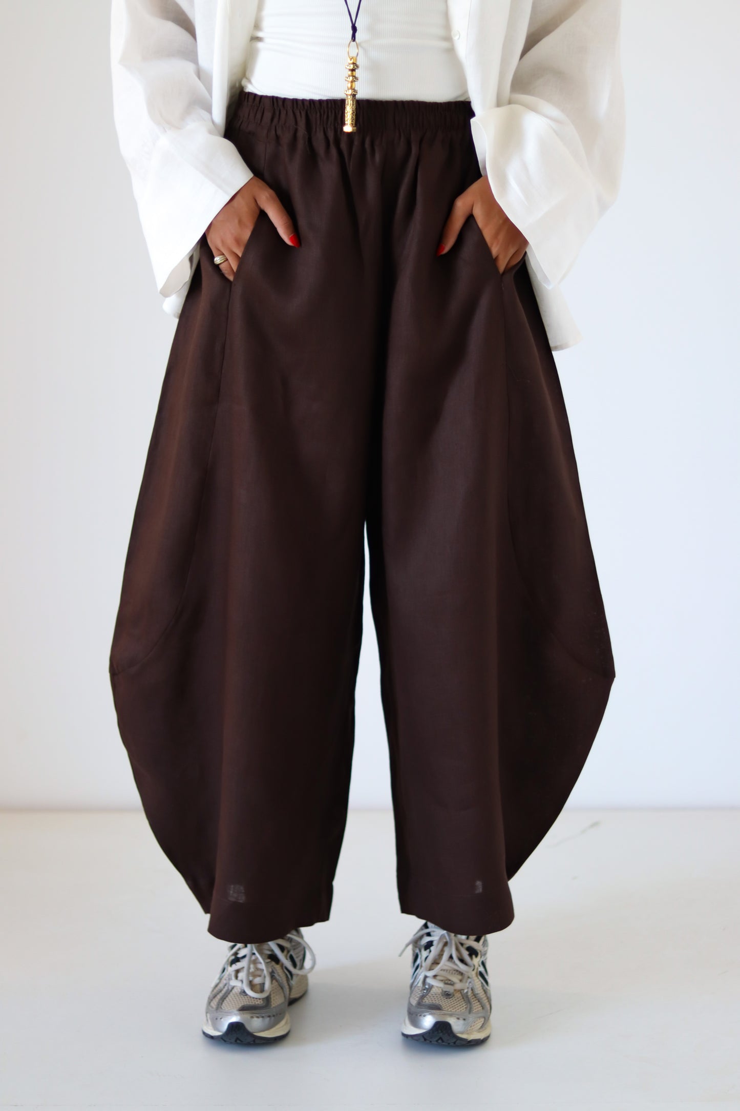Xtra Balloon Linen Pants — Brown