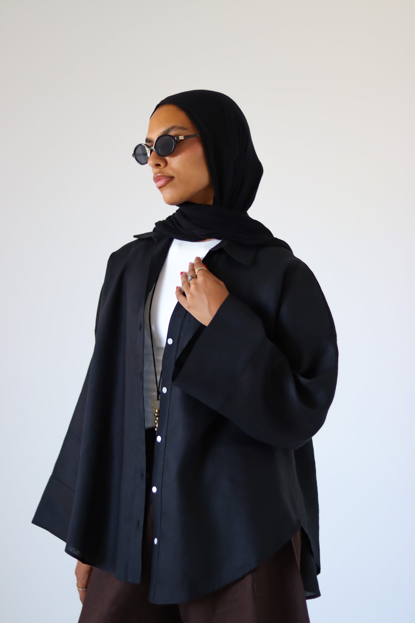 Rounded Linen Shirt — Black