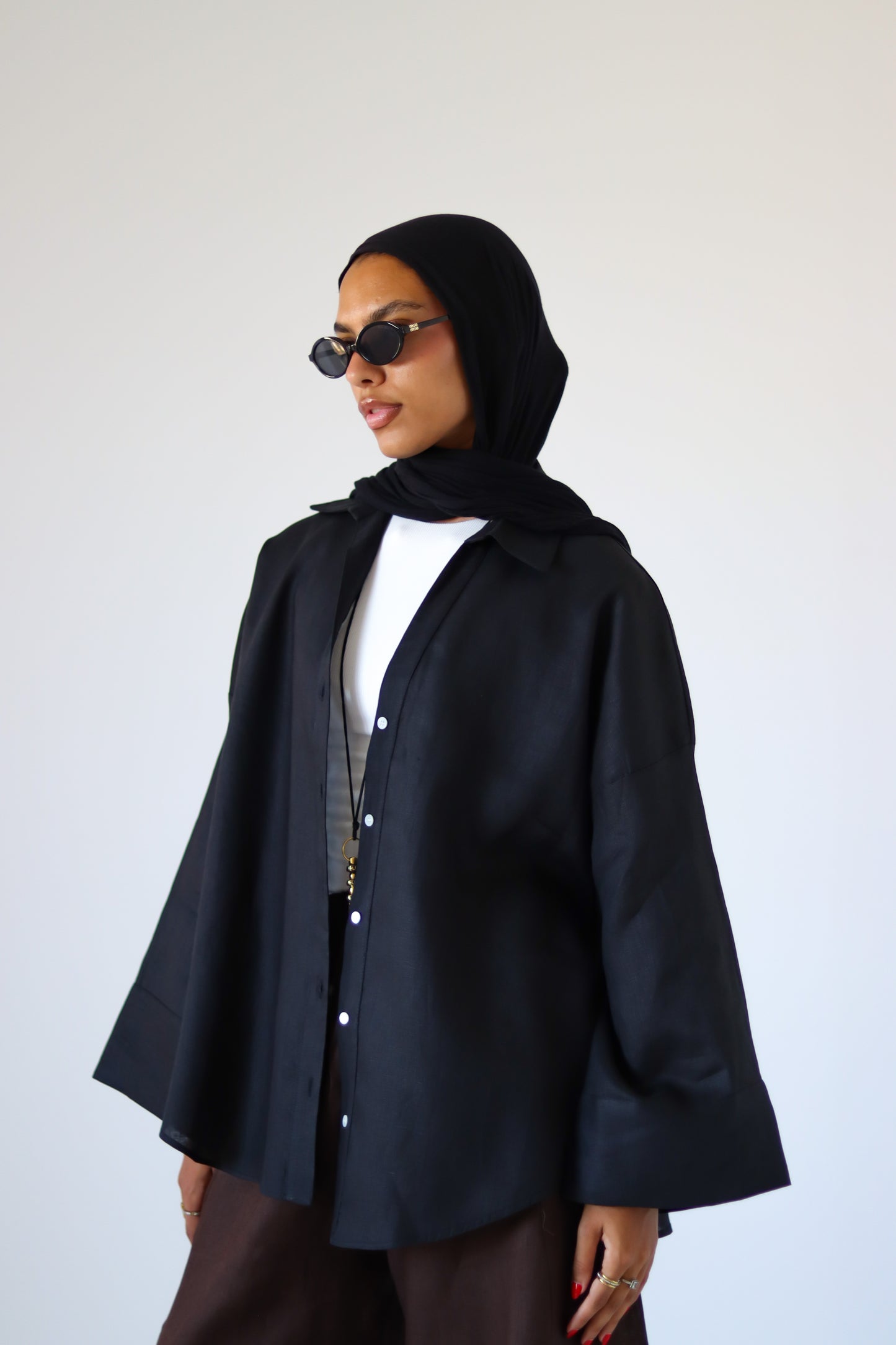 Rounded Linen Shirt — Black