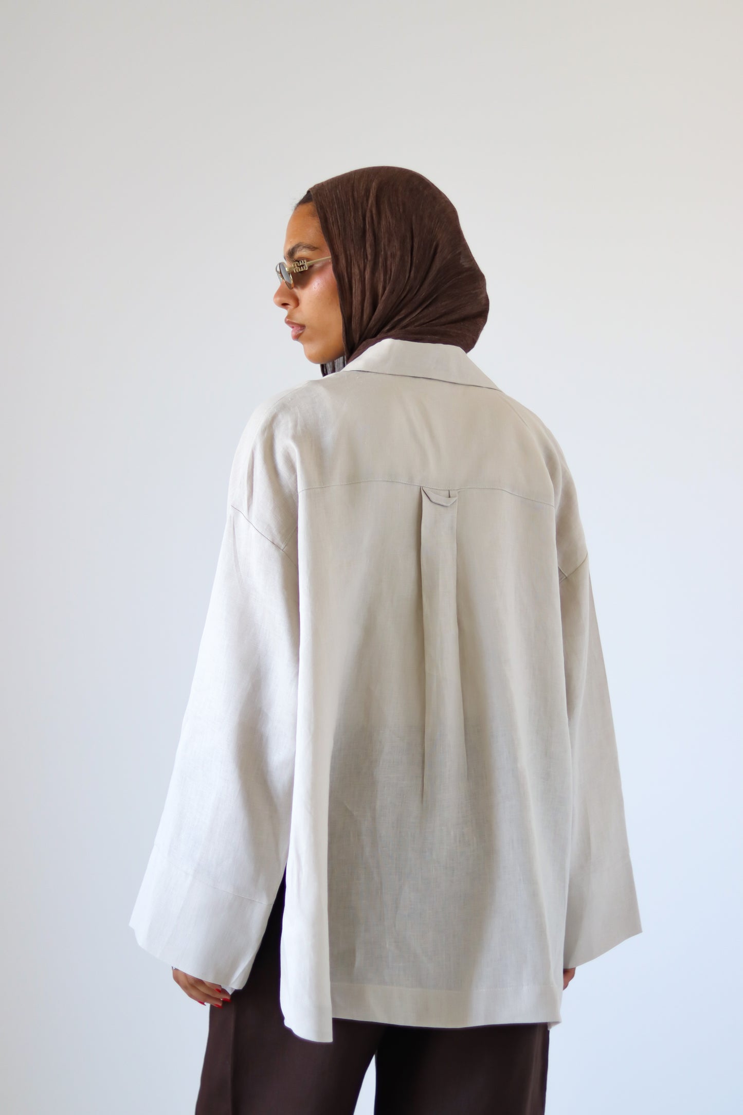 Big Slits Linen Shirt — Beige