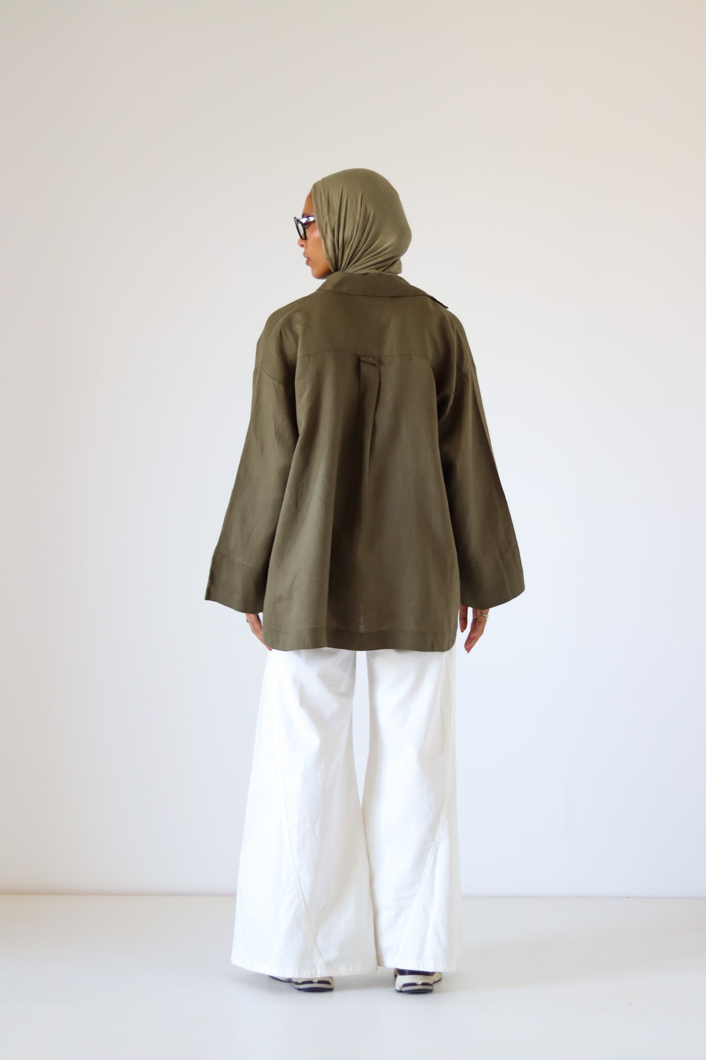 Big Slits Linen Shirt — Olive