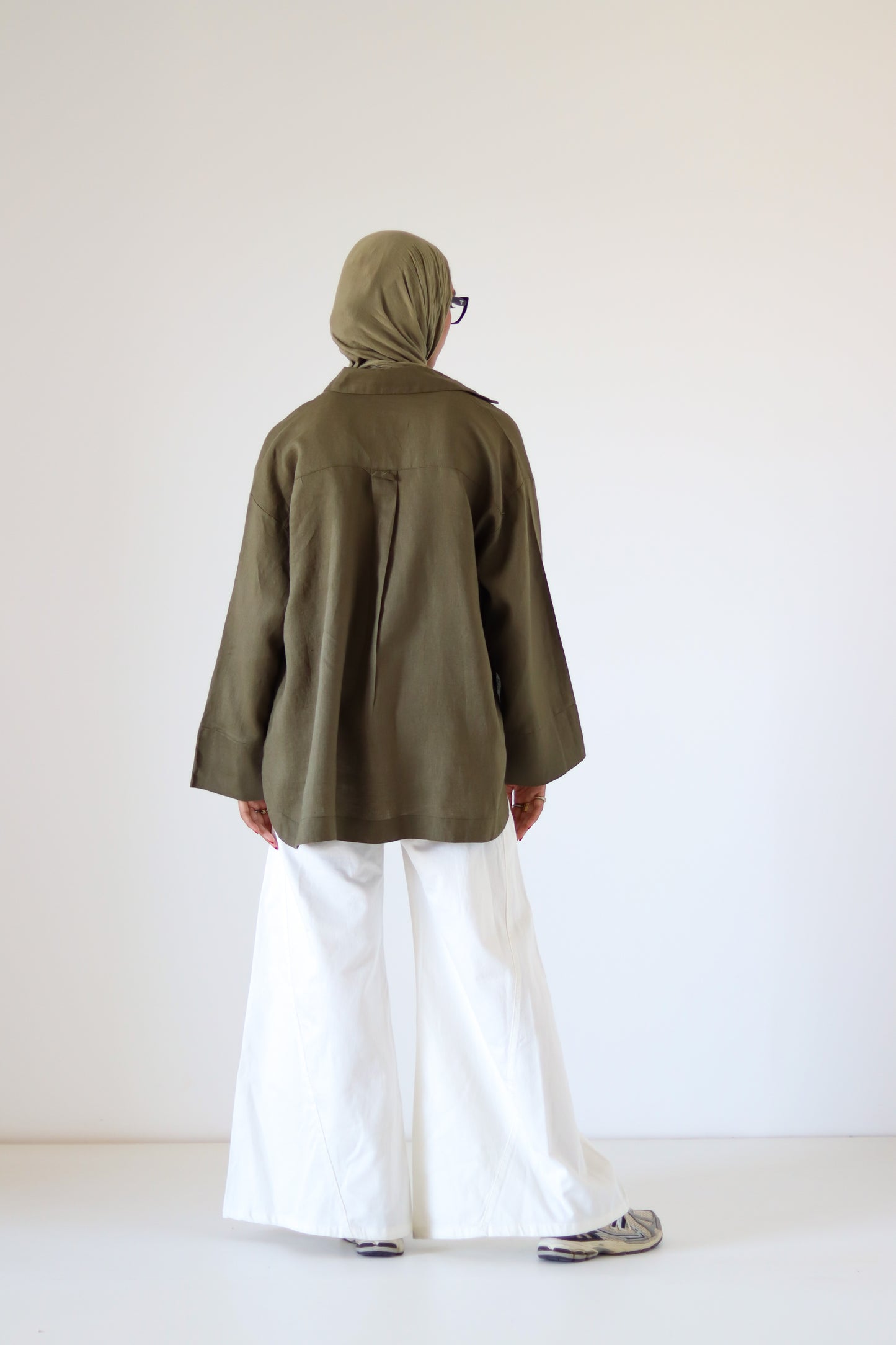 Big Slits Linen Shirt — Olive