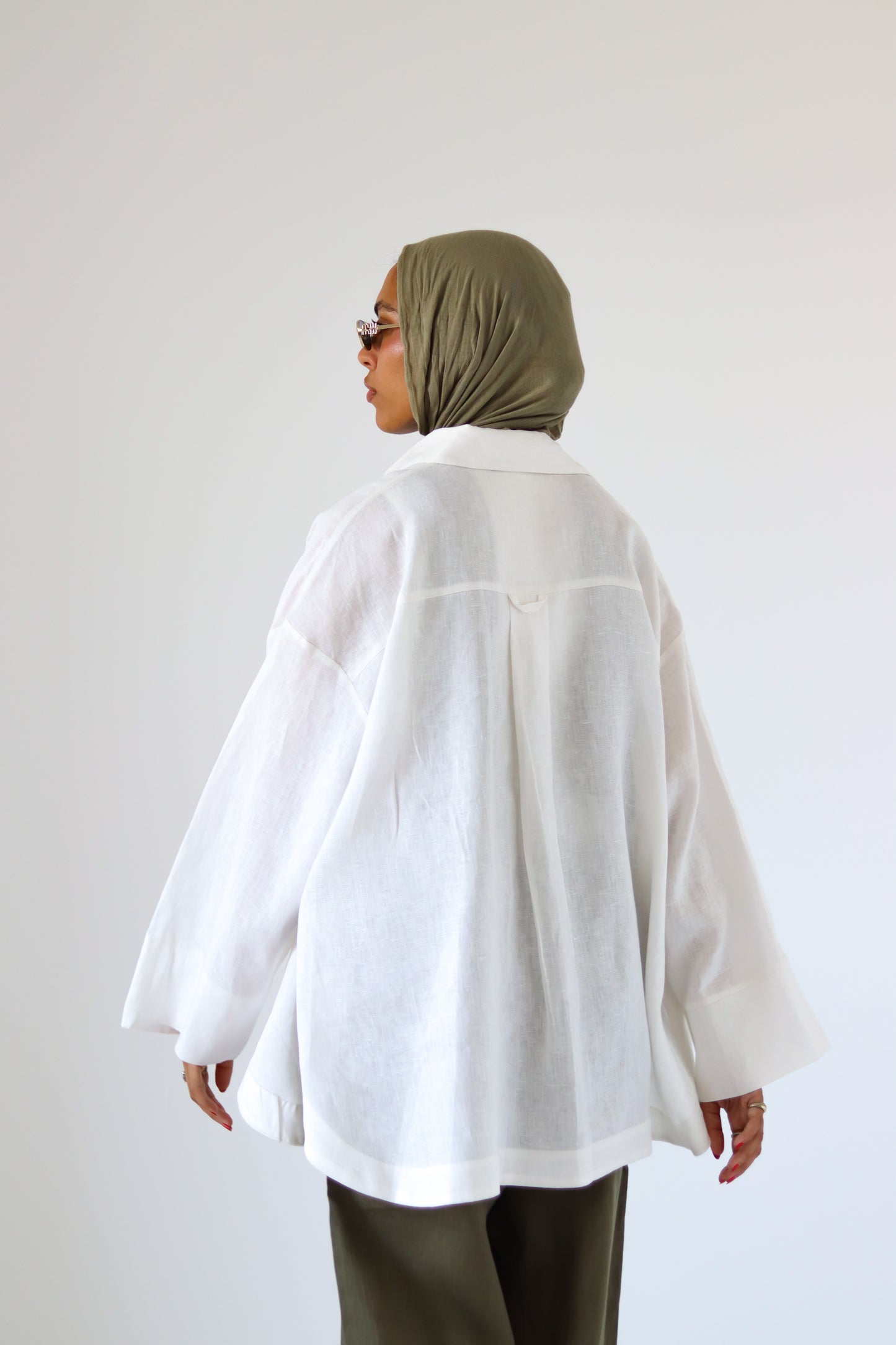 Big Slits Linen Shirt — Offwhite