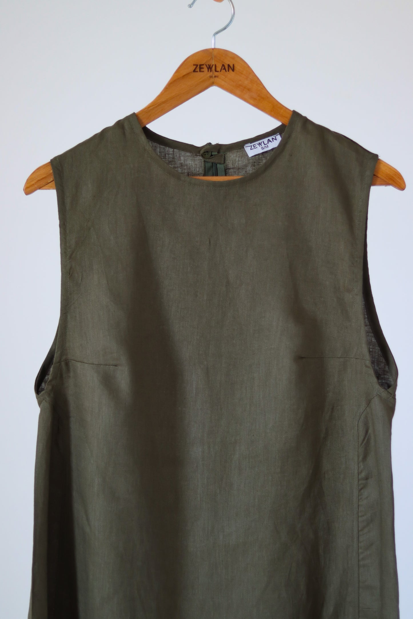 Folded Sleeveless 100% Linen Dress — Olive