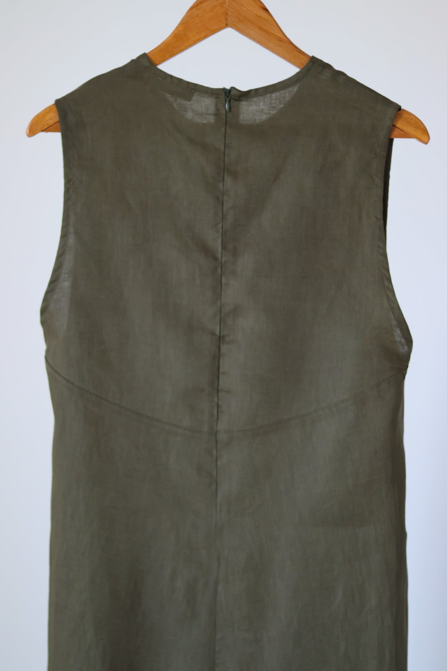 Folded Sleeveless 100% Linen Dress — Olive