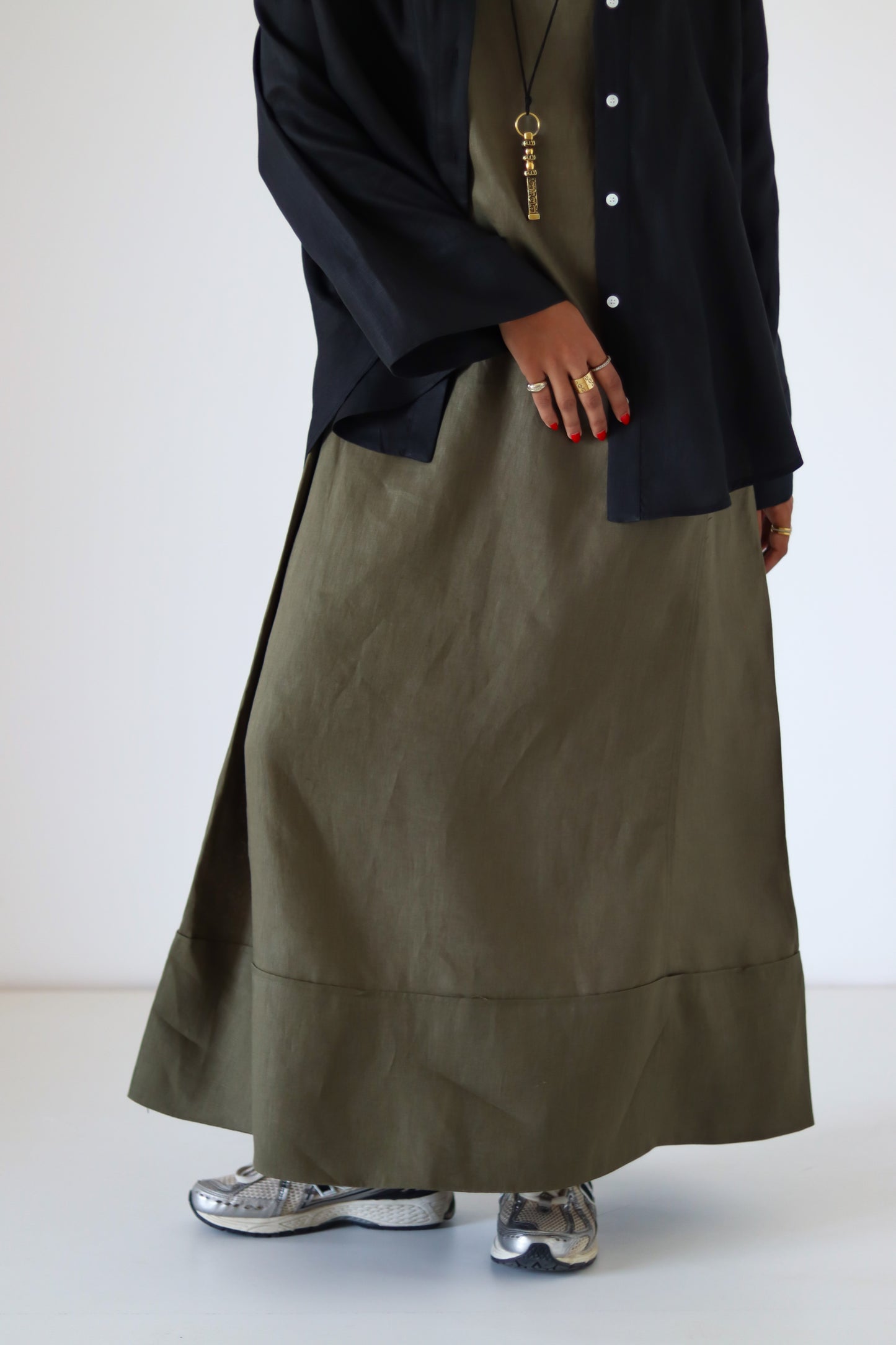 Folded Sleeveless 100% Linen Dress — Olive