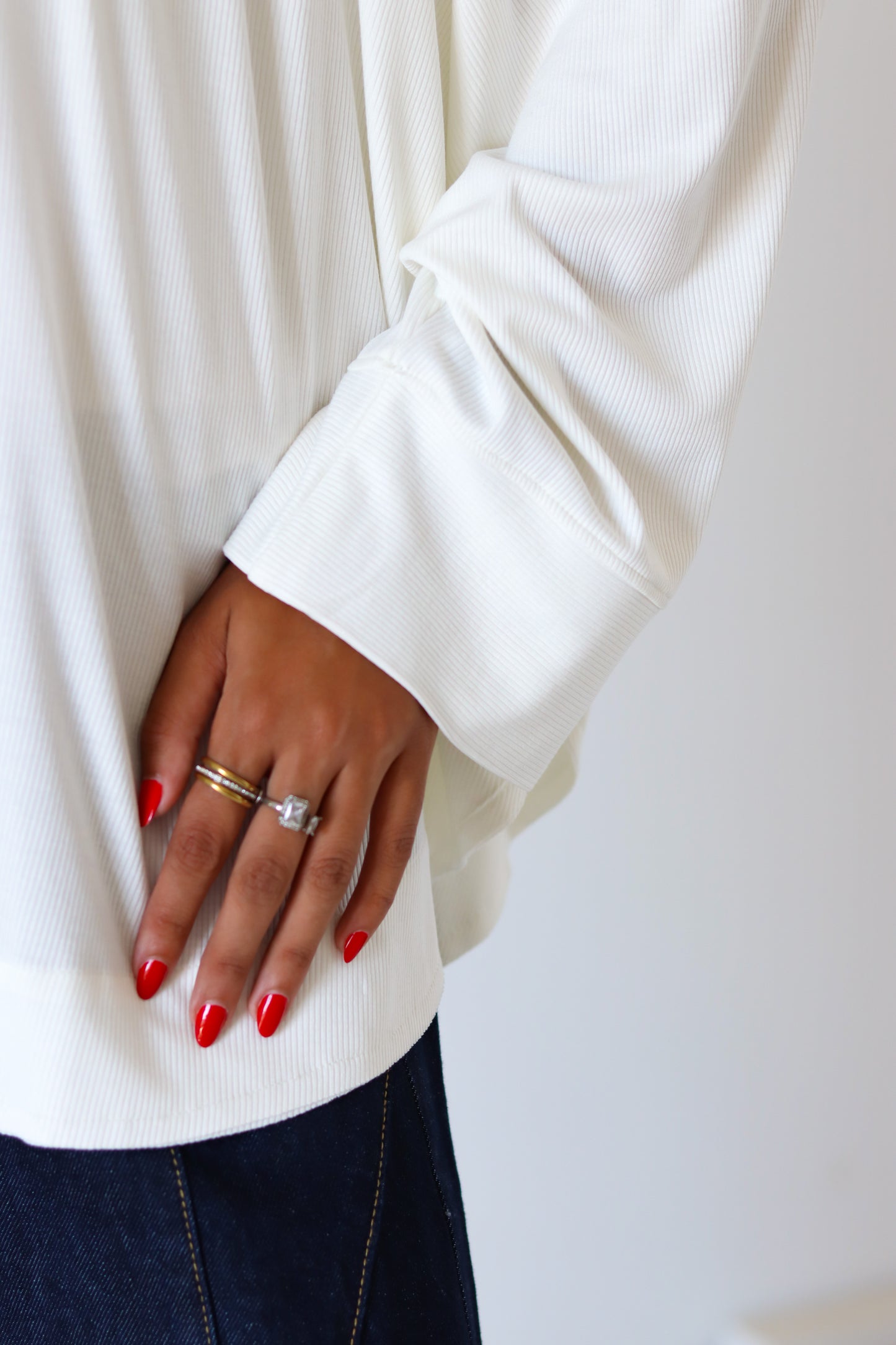 Wingo Pleated Top — Offwhite