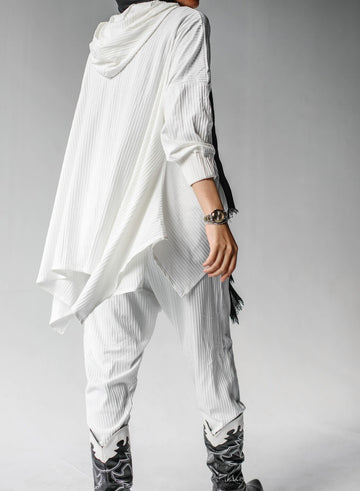 Pleated Off-white Juggle Set