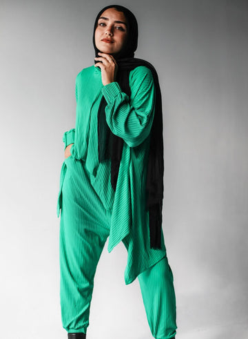 Pleated Green Juggle Set